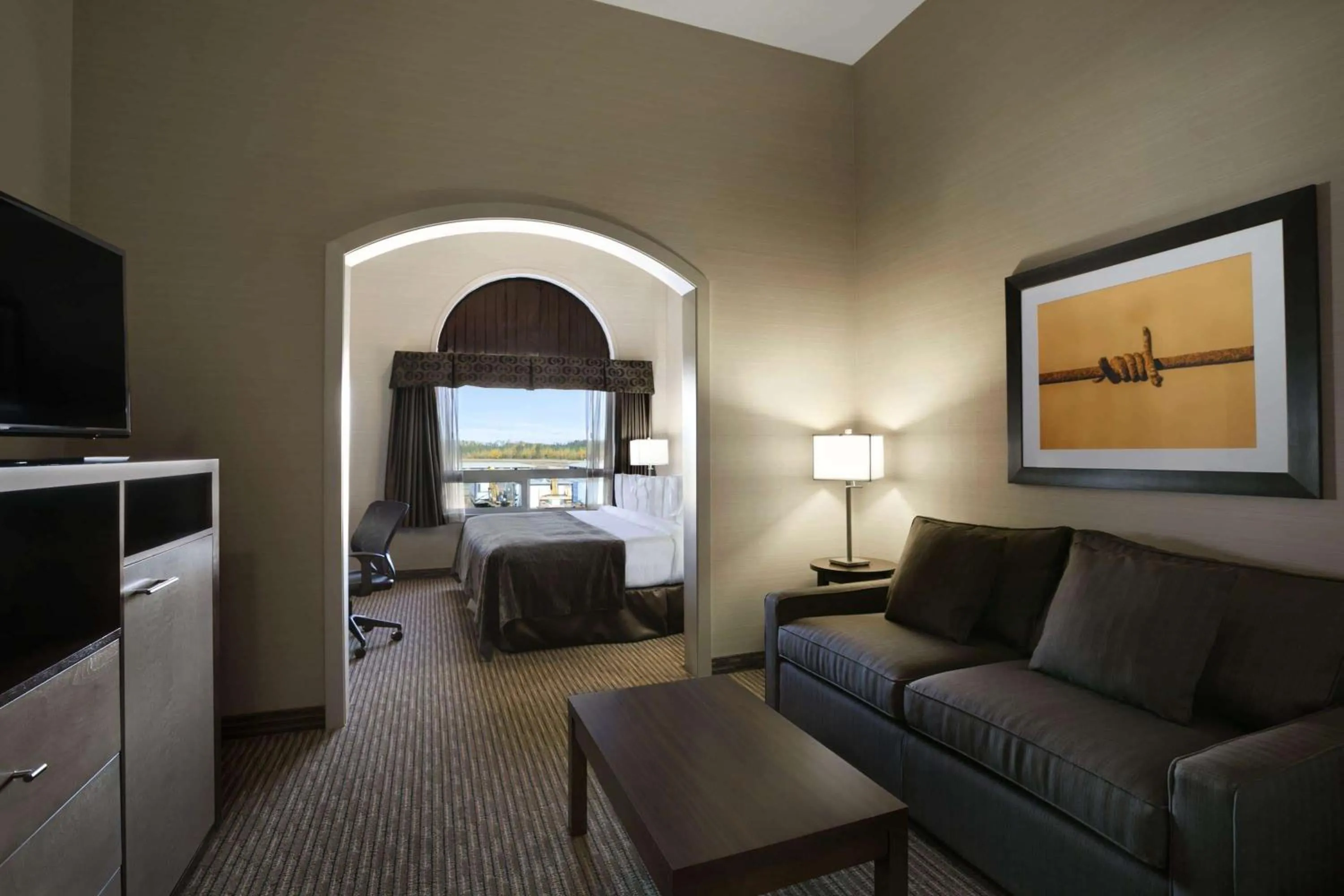 Photo of the whole room in Ramada by Wyndham Conklin