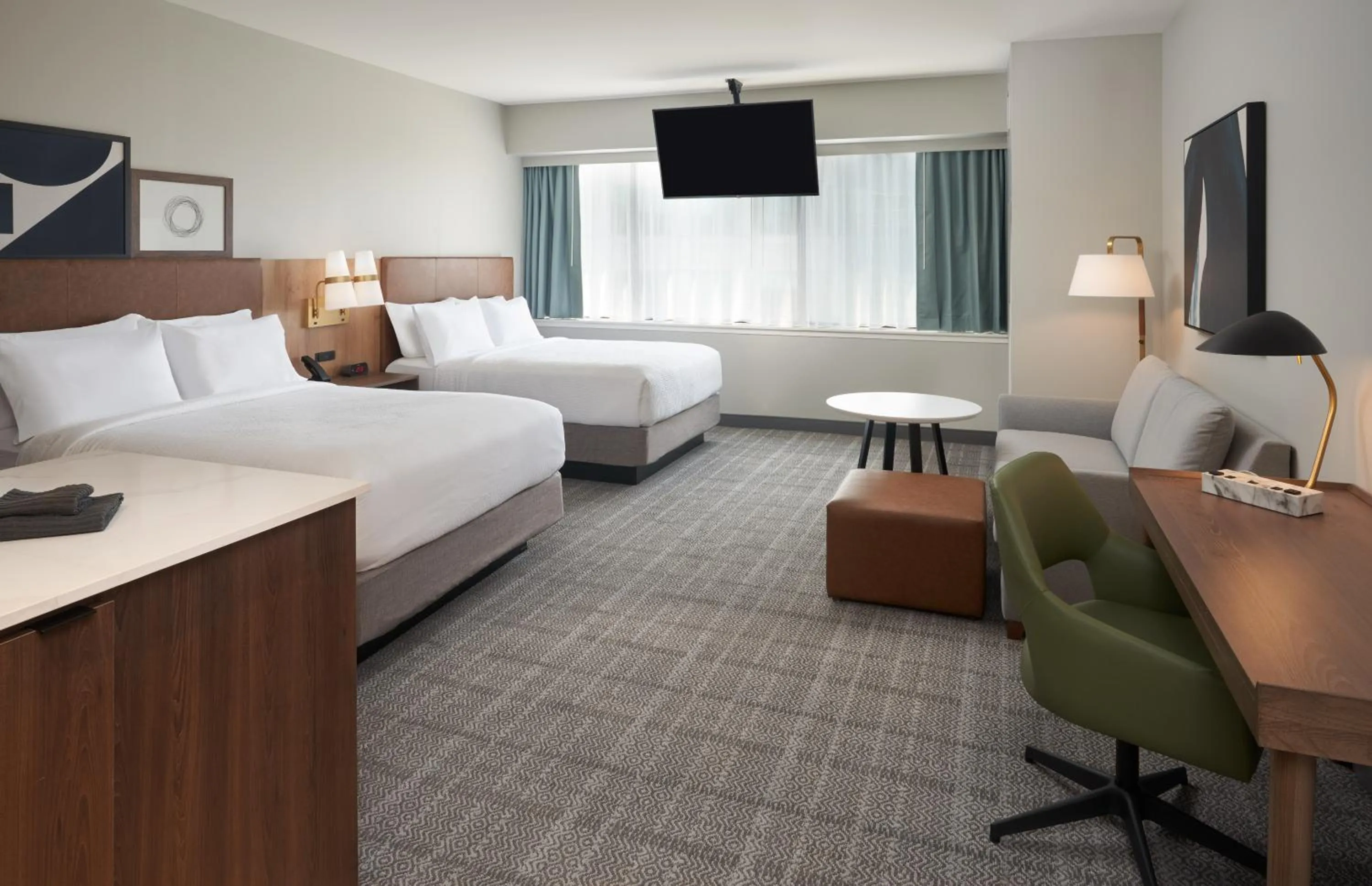 Photo of the whole room, Bed in Staybridge Suites Wilmington Downtown by IHG