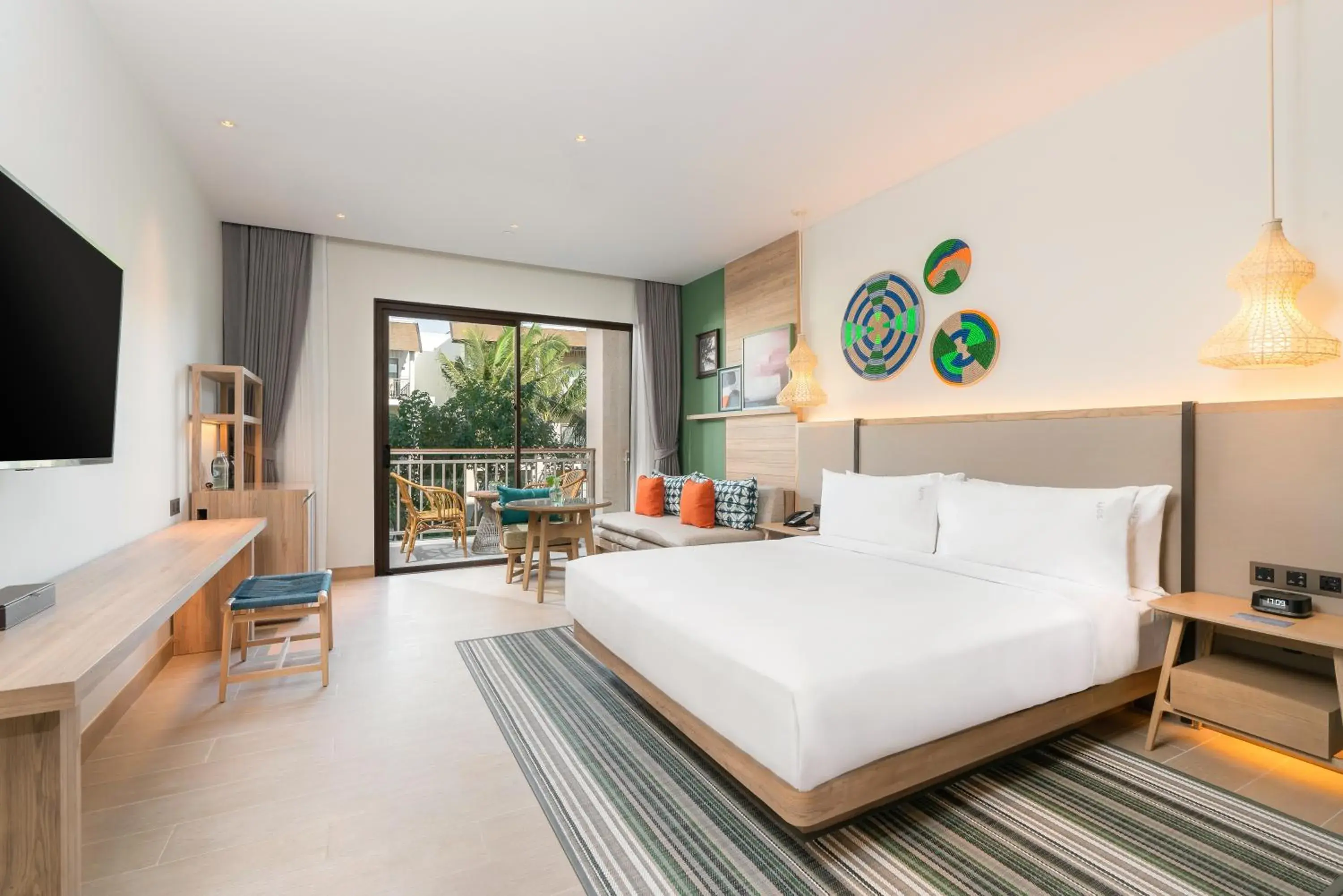 Bed in Holiday Inn Resort Samui Bophut Beach, an IHG Hotel Bed in Holiday Inn Resort Samui Bophut Beach, an IHG Hotel