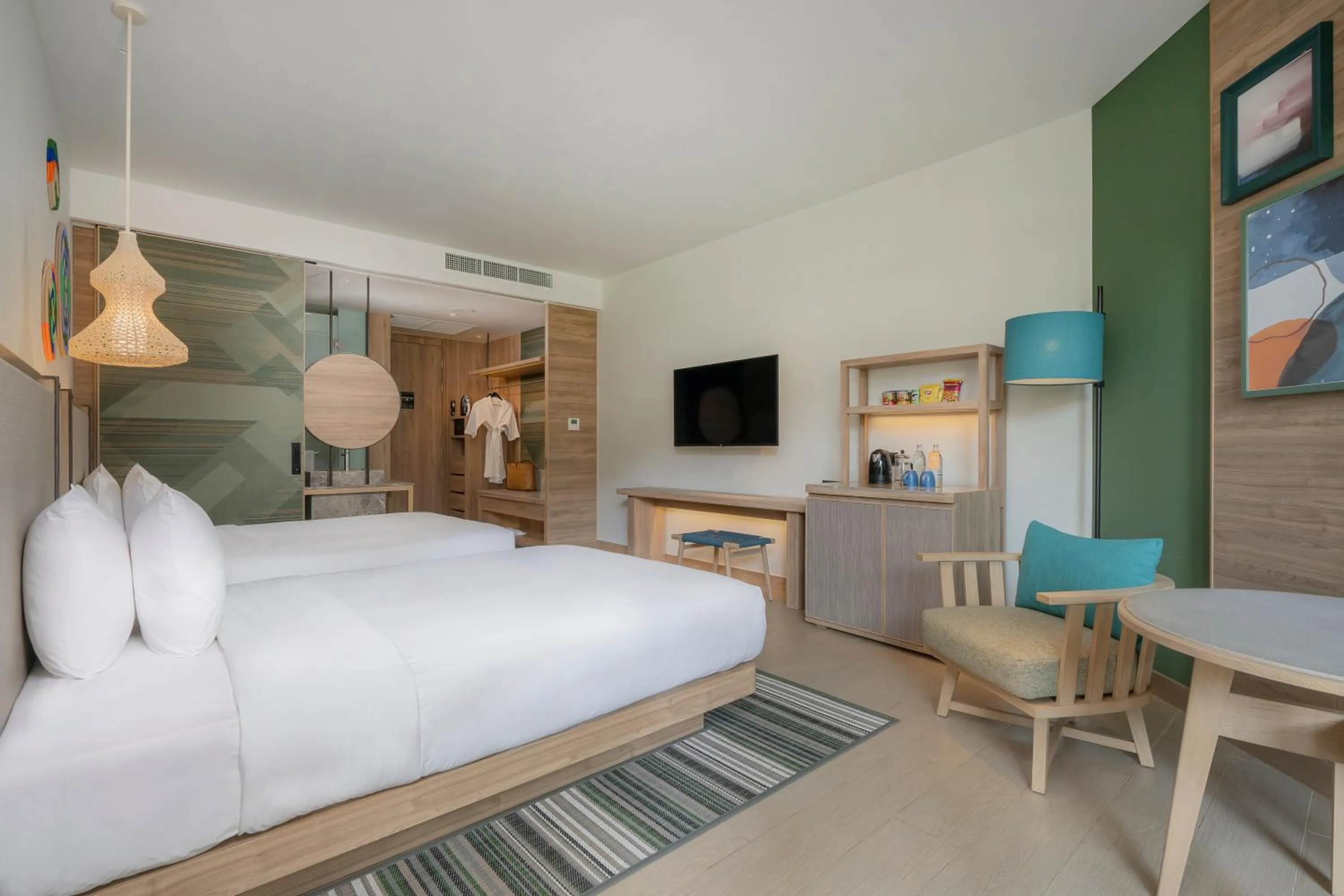 Bedroom, Bed in Holiday Inn Resort Samui Bophut Beach, an IHG Hotel