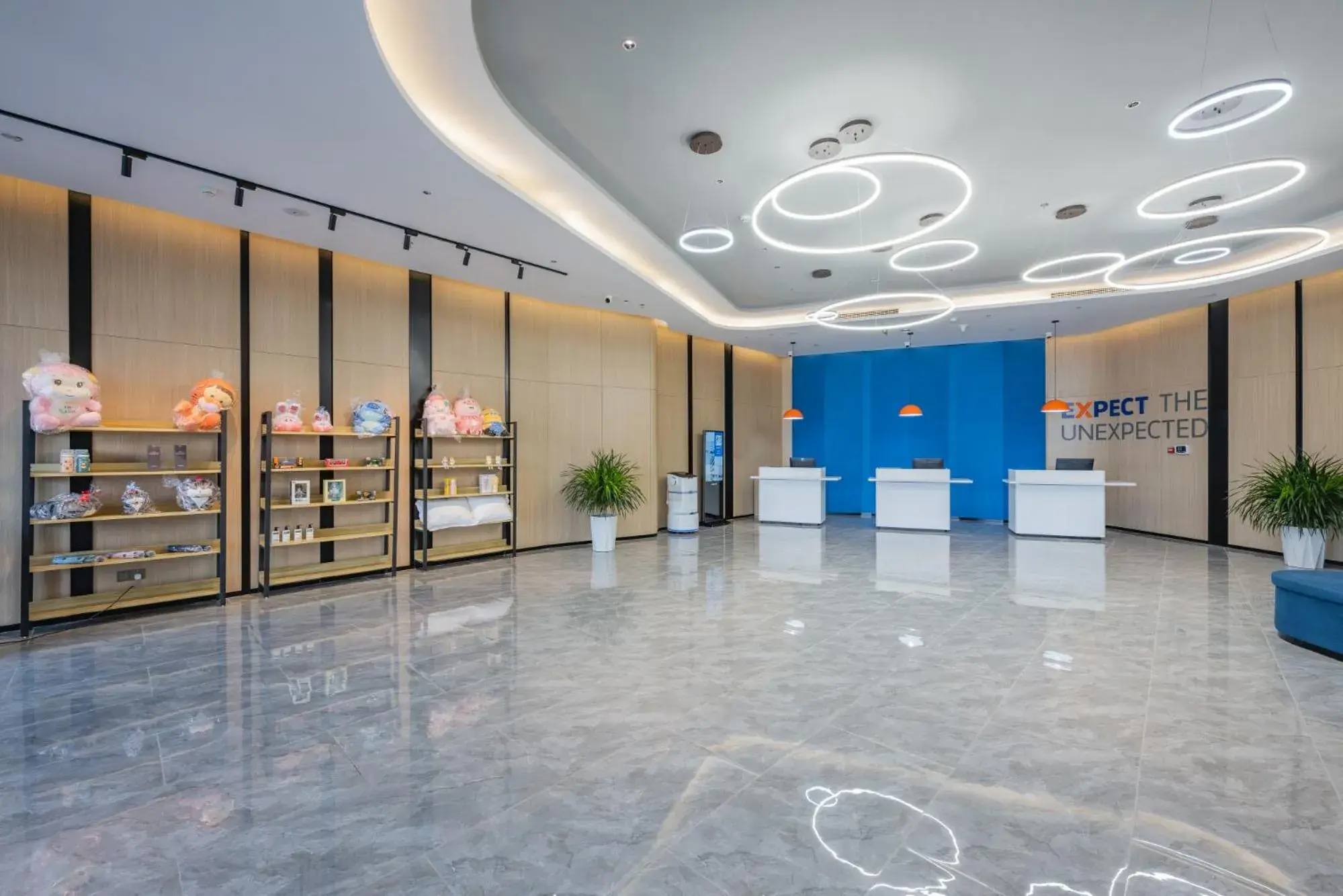 Lobby or reception in Holiday Inn Express Huludao Seaview by IHG Lobby or reception in Holiday Inn Express Huludao Seaview by IHG