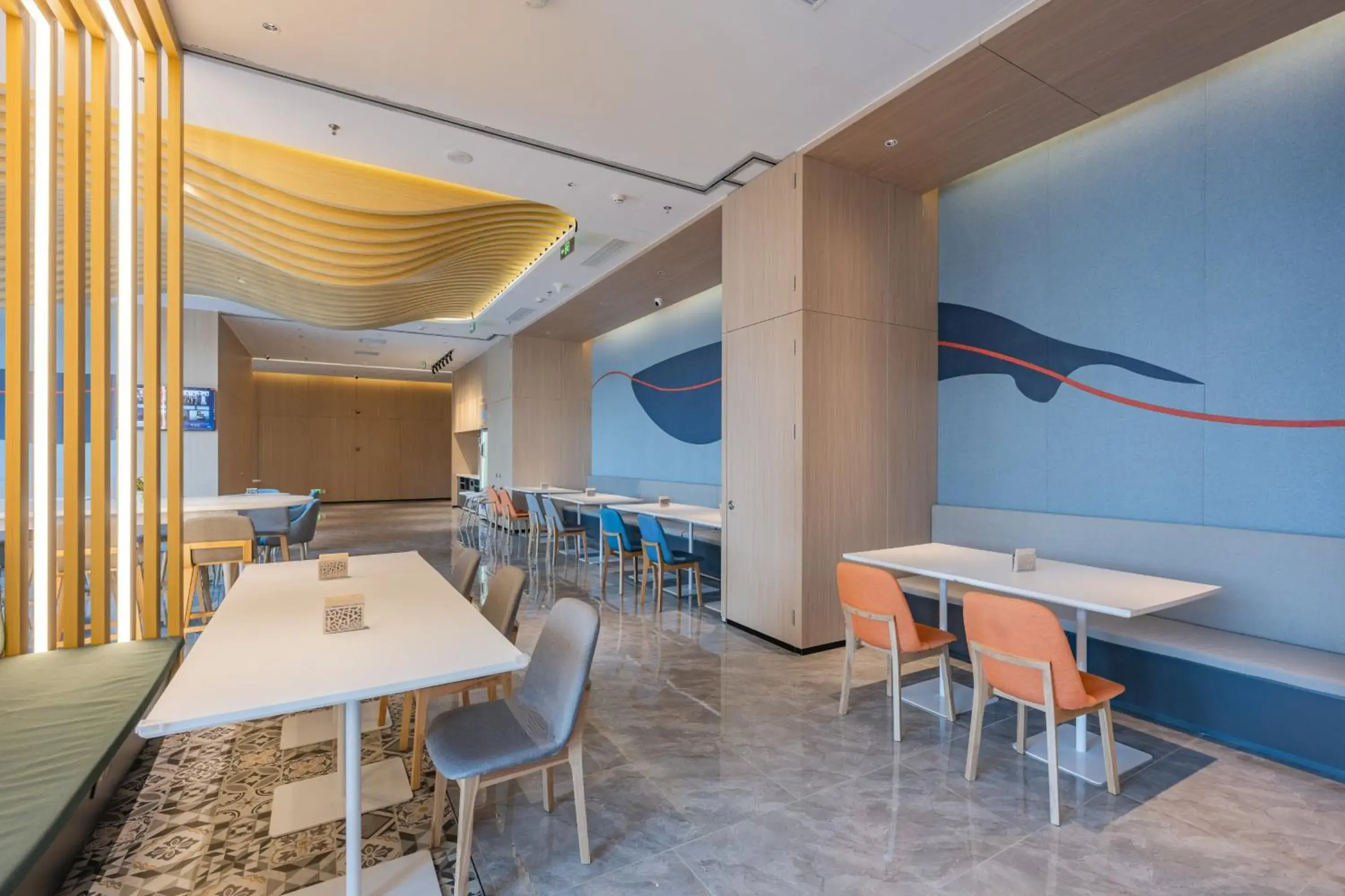 Restaurant/places to eat in Holiday Inn Express Huludao Seaview by IHG Restaurant/places to eat in Holiday Inn Express Huludao Seaview by IHG