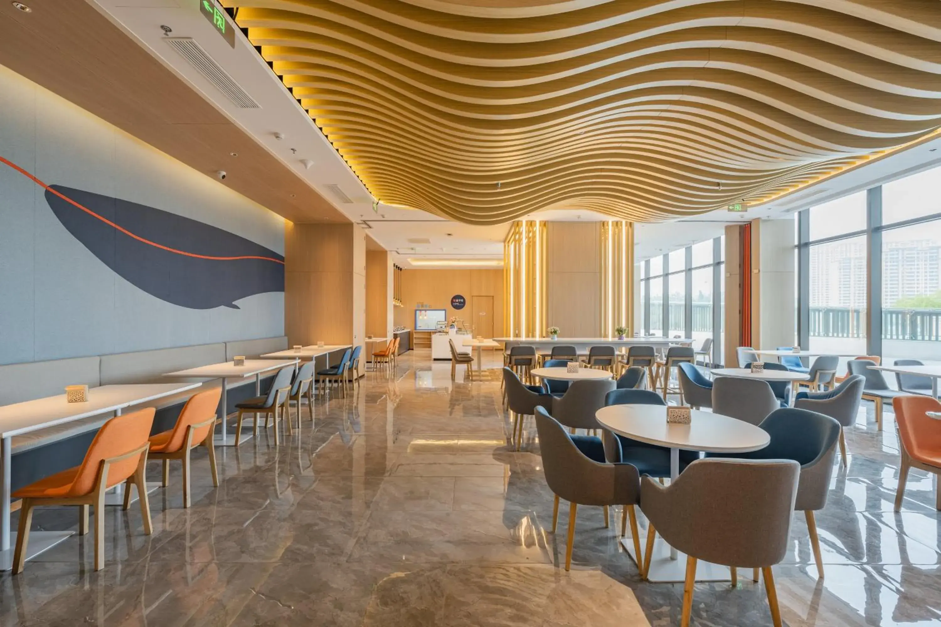 Restaurant/places to eat in Holiday Inn Express Huludao Seaview by IHG Restaurant/places to eat in Holiday Inn Express Huludao Seaview by IHG