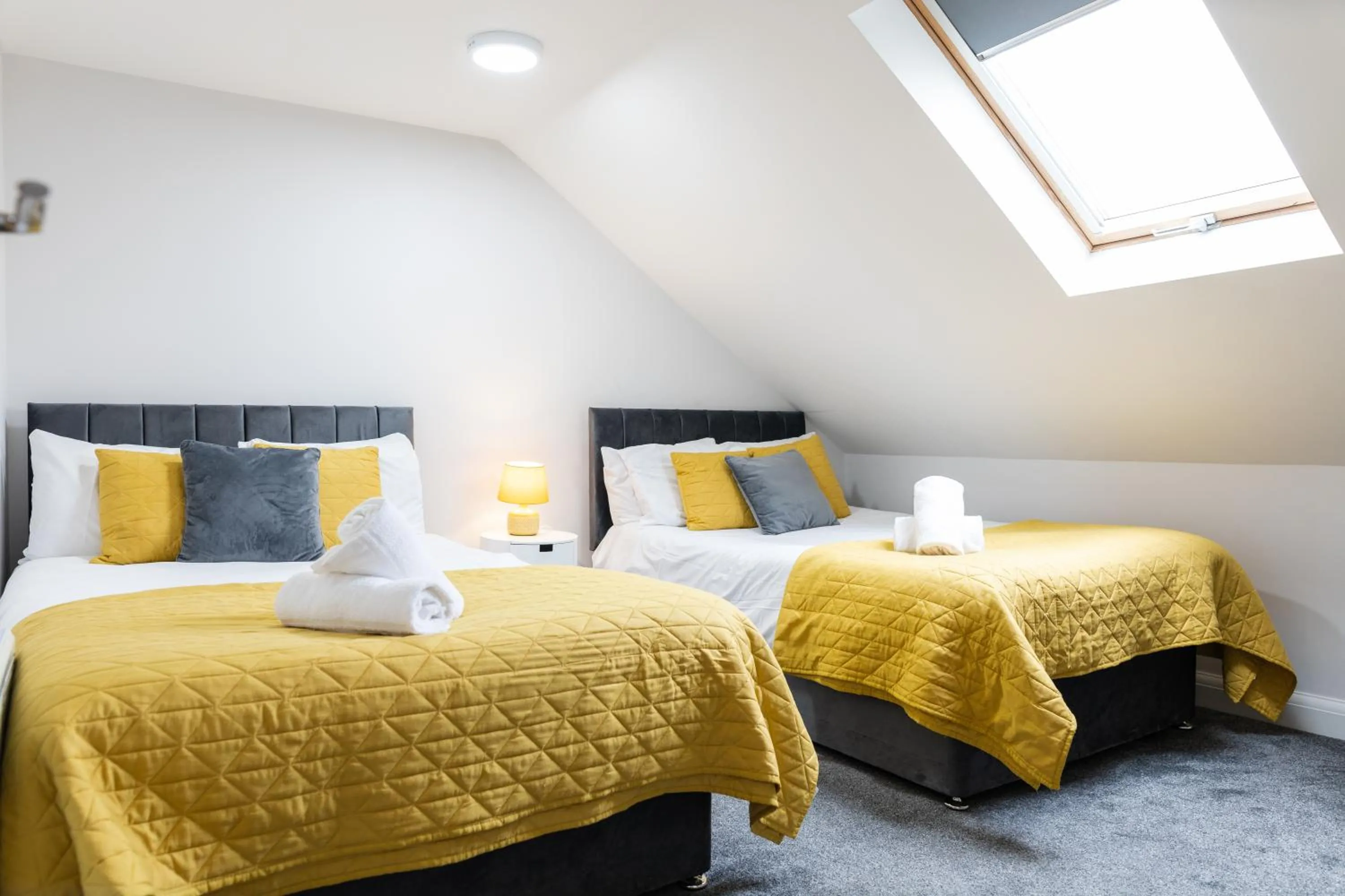 Bed in Modern Apartments Near Cardiff City Centre