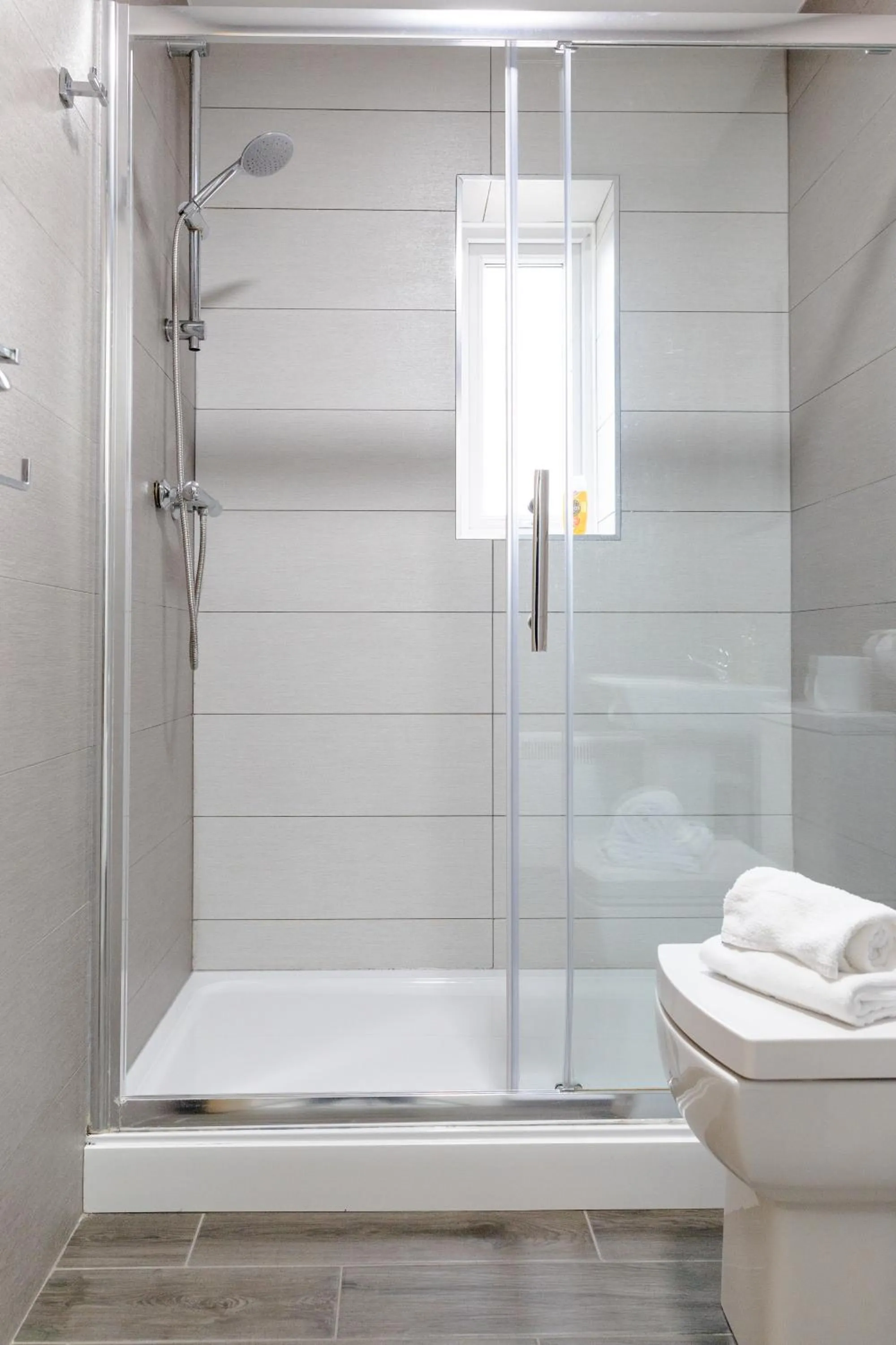 Shower in Modern Apartments Near Cardiff City Centre