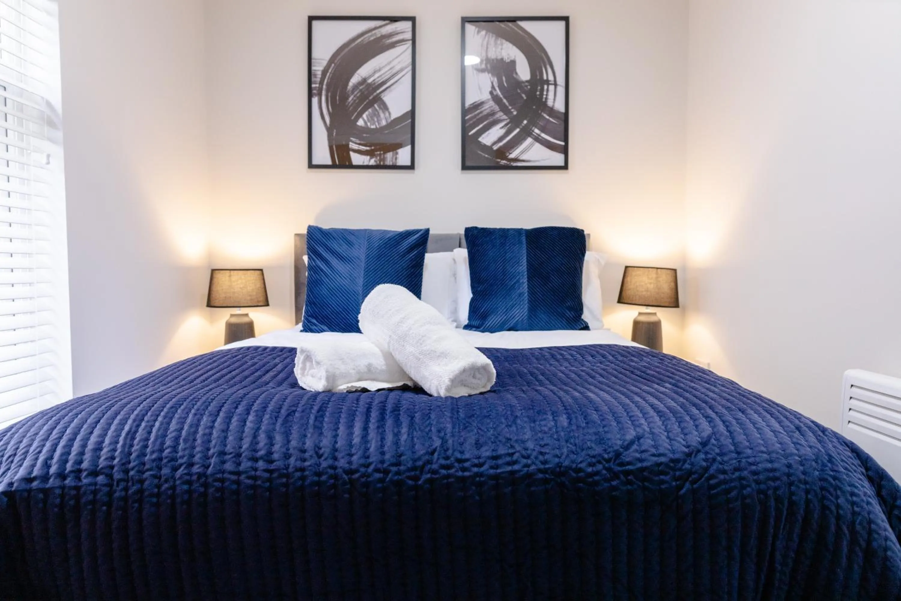 Bed in Modern Apartments Near Cardiff City Centre