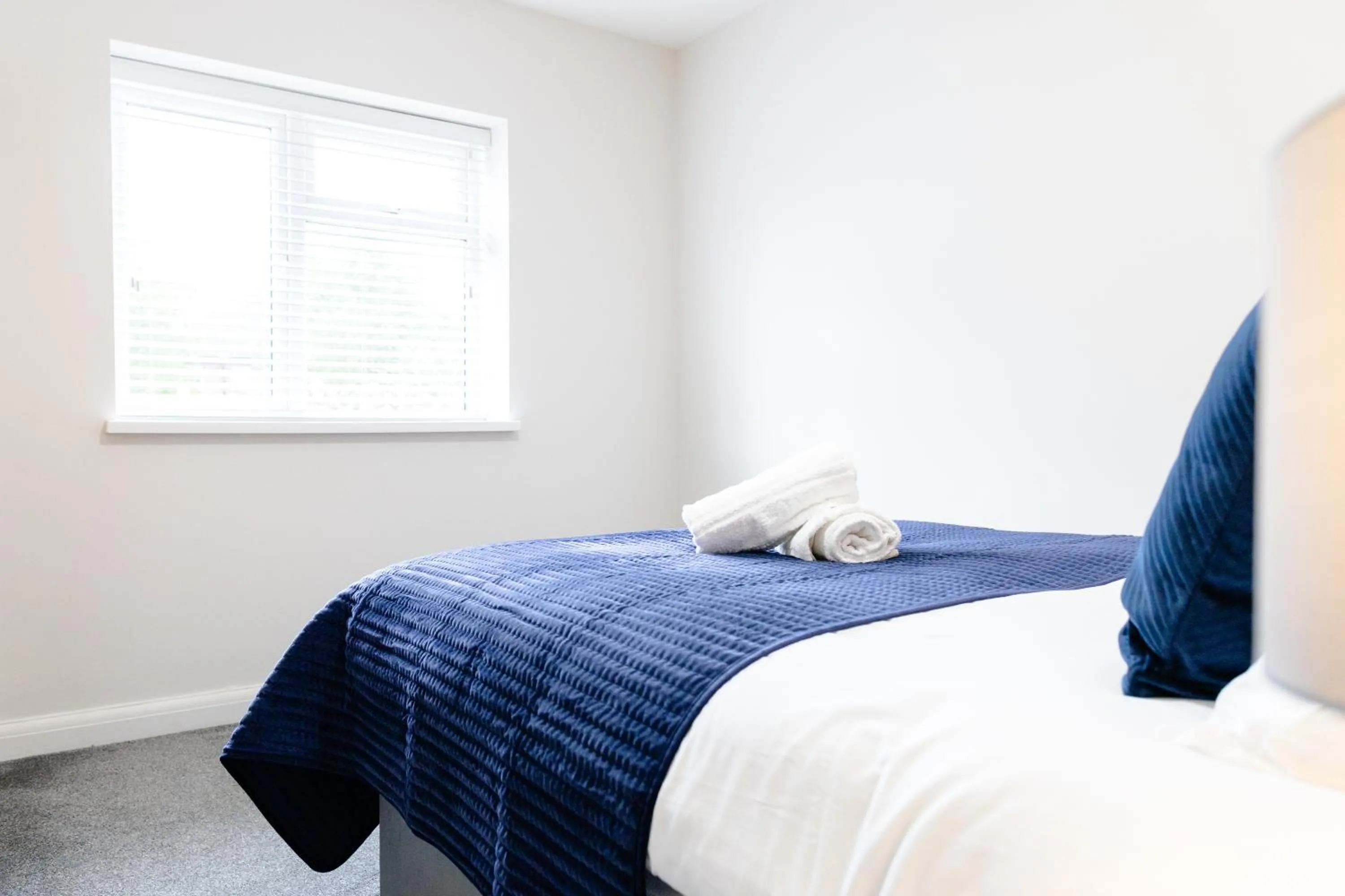 Bed in Modern Apartments Near Cardiff City Centre