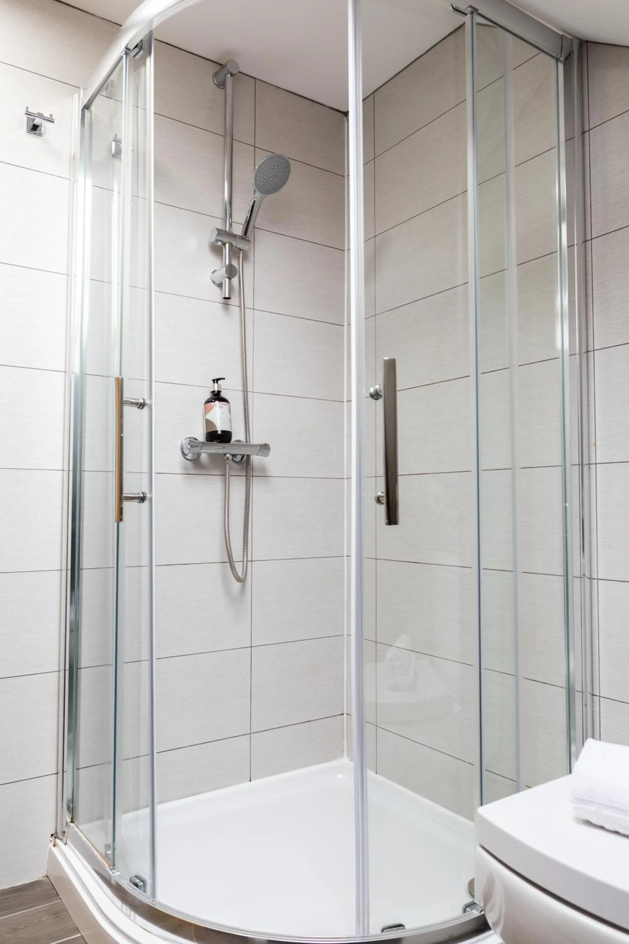 Shower in Modern Apartments Near Cardiff City Centre