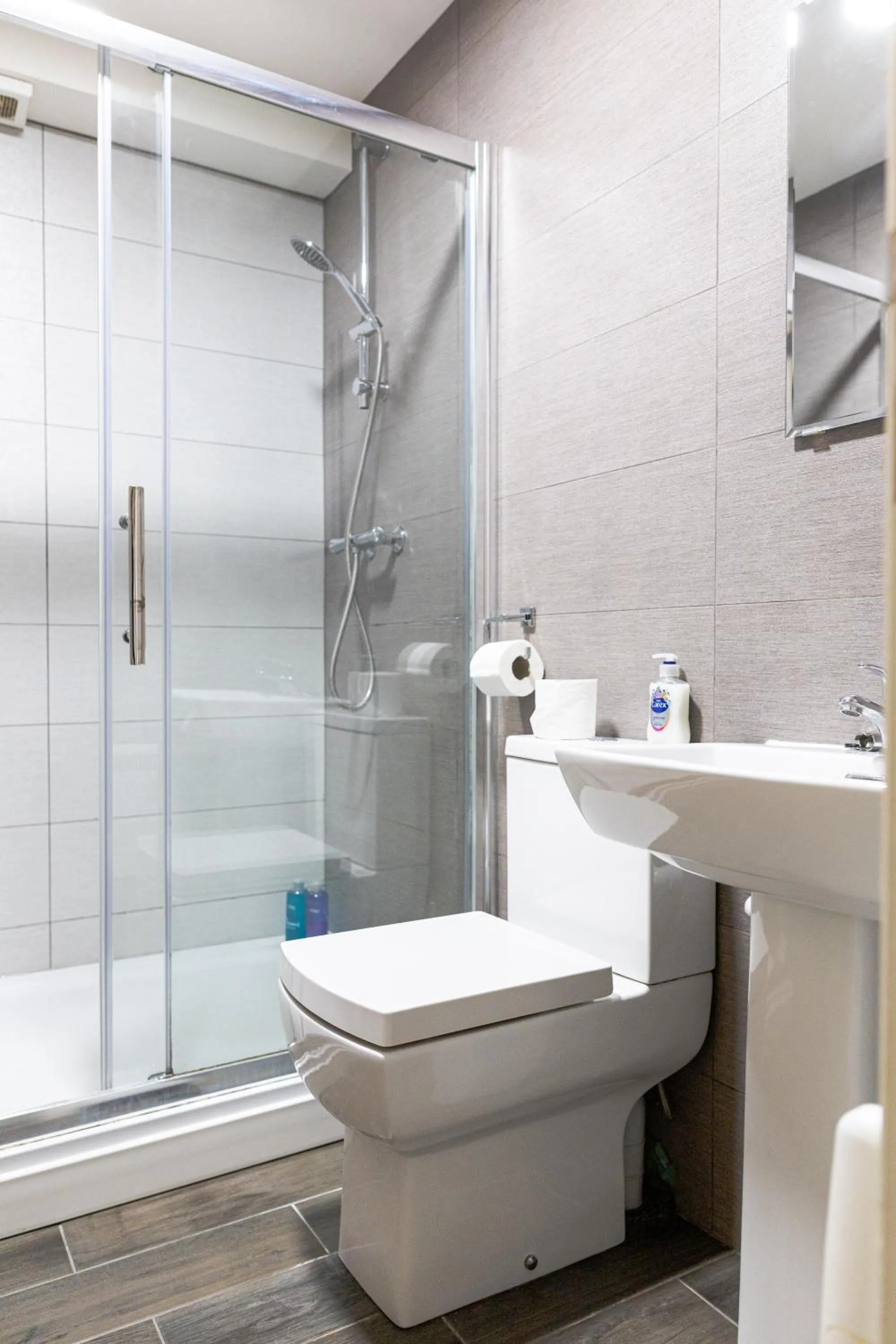 Shower in Modern Apartments Near Cardiff City Centre