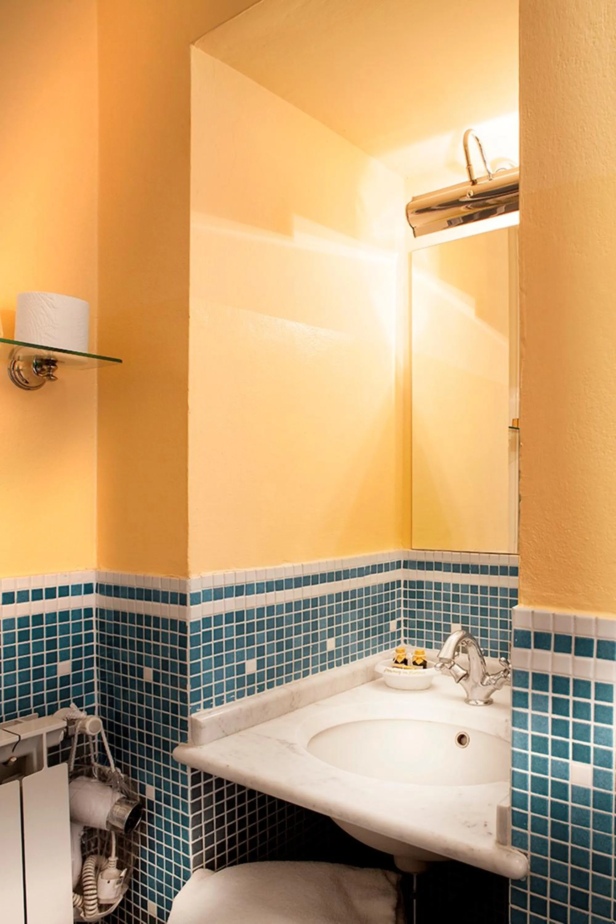 Bathroom in Palazzo Gamba Apartments al Duomo