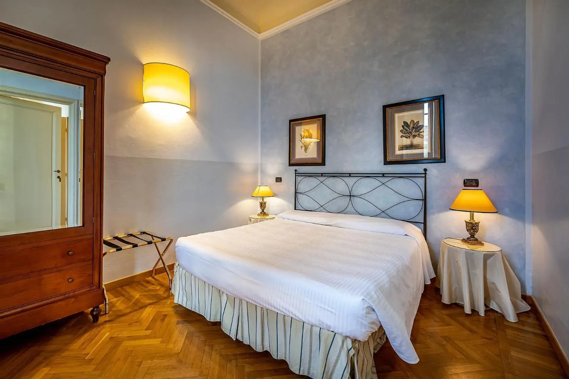 Bedroom, Bed in Palazzo Gamba Apartments al Duomo Bedroom, Bed in Palazzo Gamba Apartments al Duomo