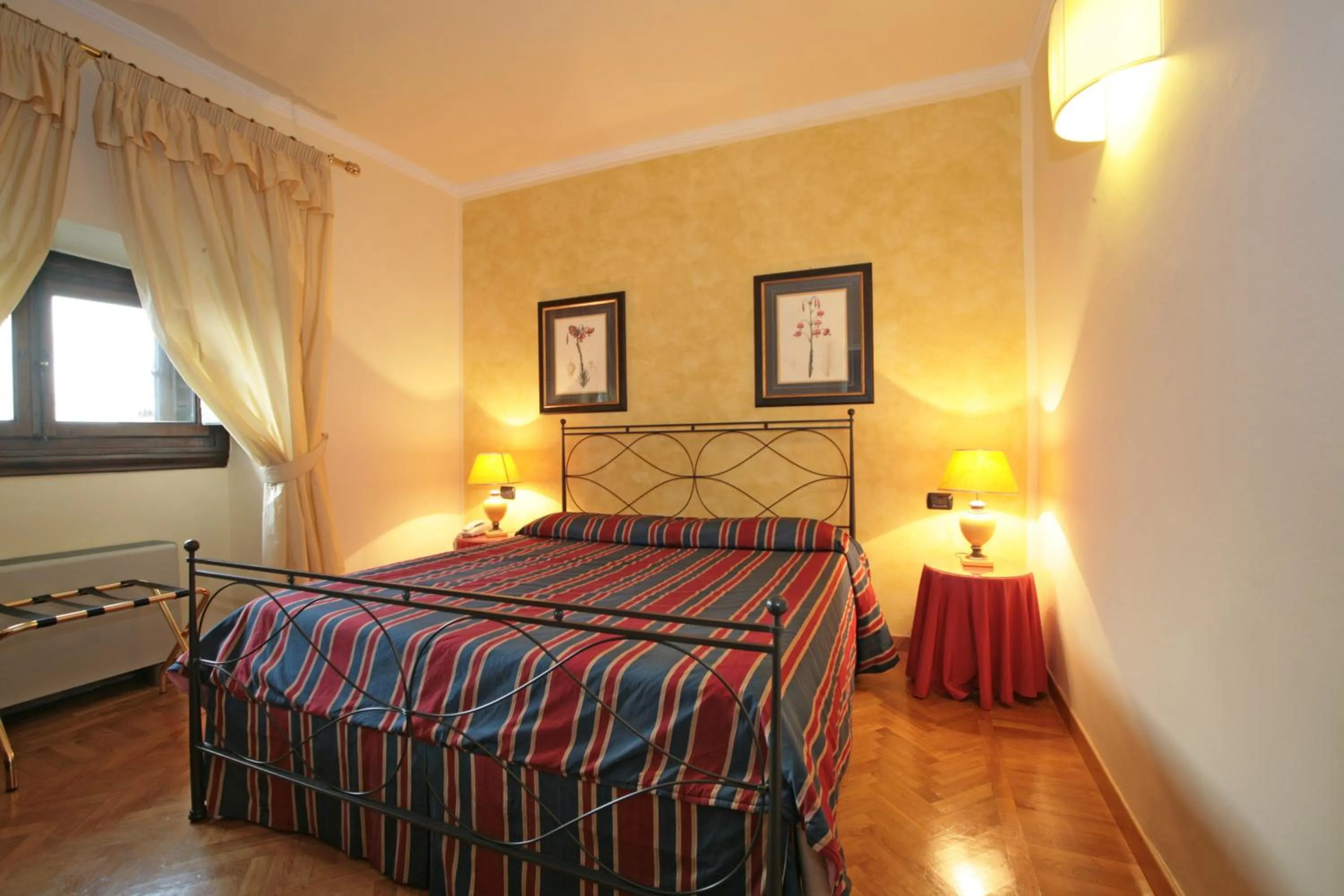 Bedroom, Bed in Palazzo Gamba Apartments al Duomo