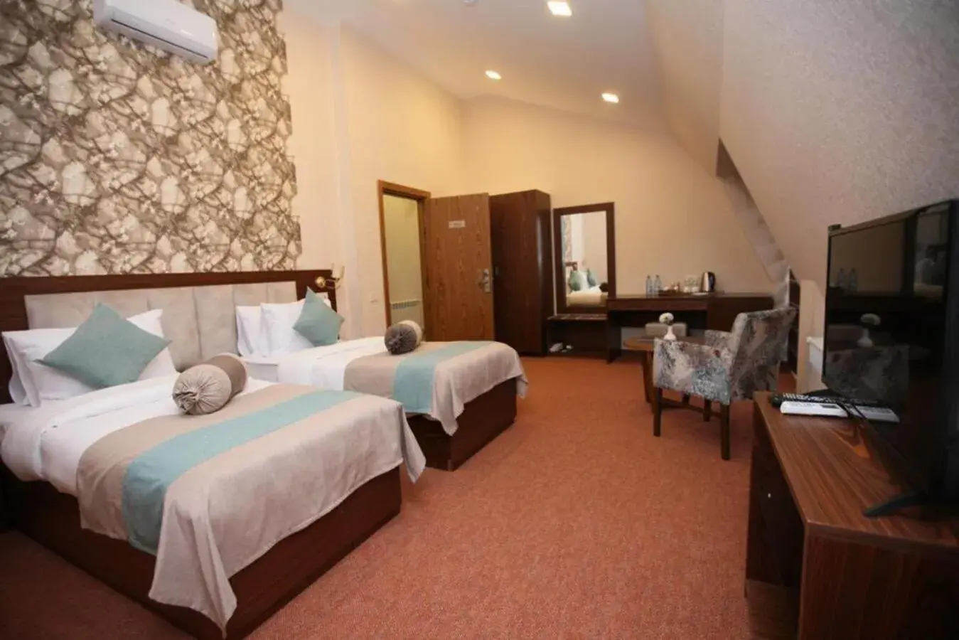 Photo of the whole room, Bed in Auroom Hotel Photo of the whole room, Bed in Auroom Hotel