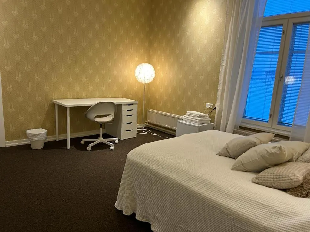 Photo of the whole room, Bed in Johanssonin talo 1849