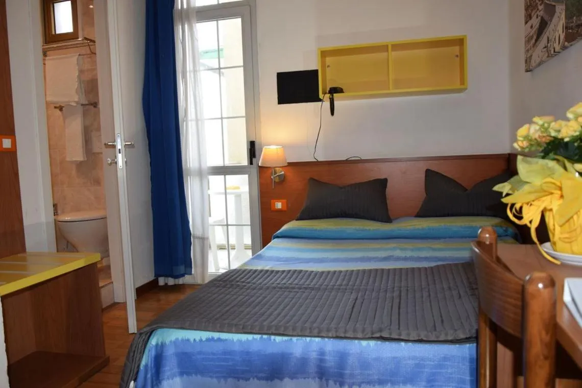 Bedroom, Bed in Hotel Verdi