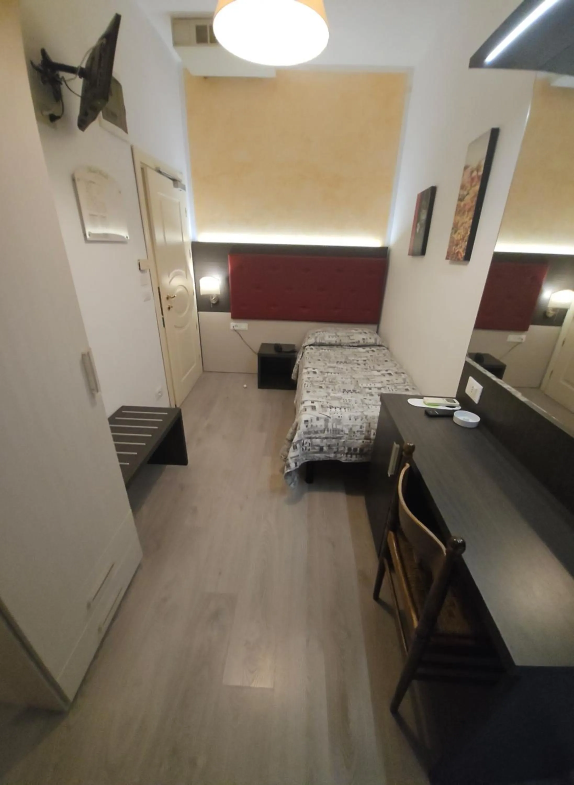 Bedroom, Bed in Hotel Verdi