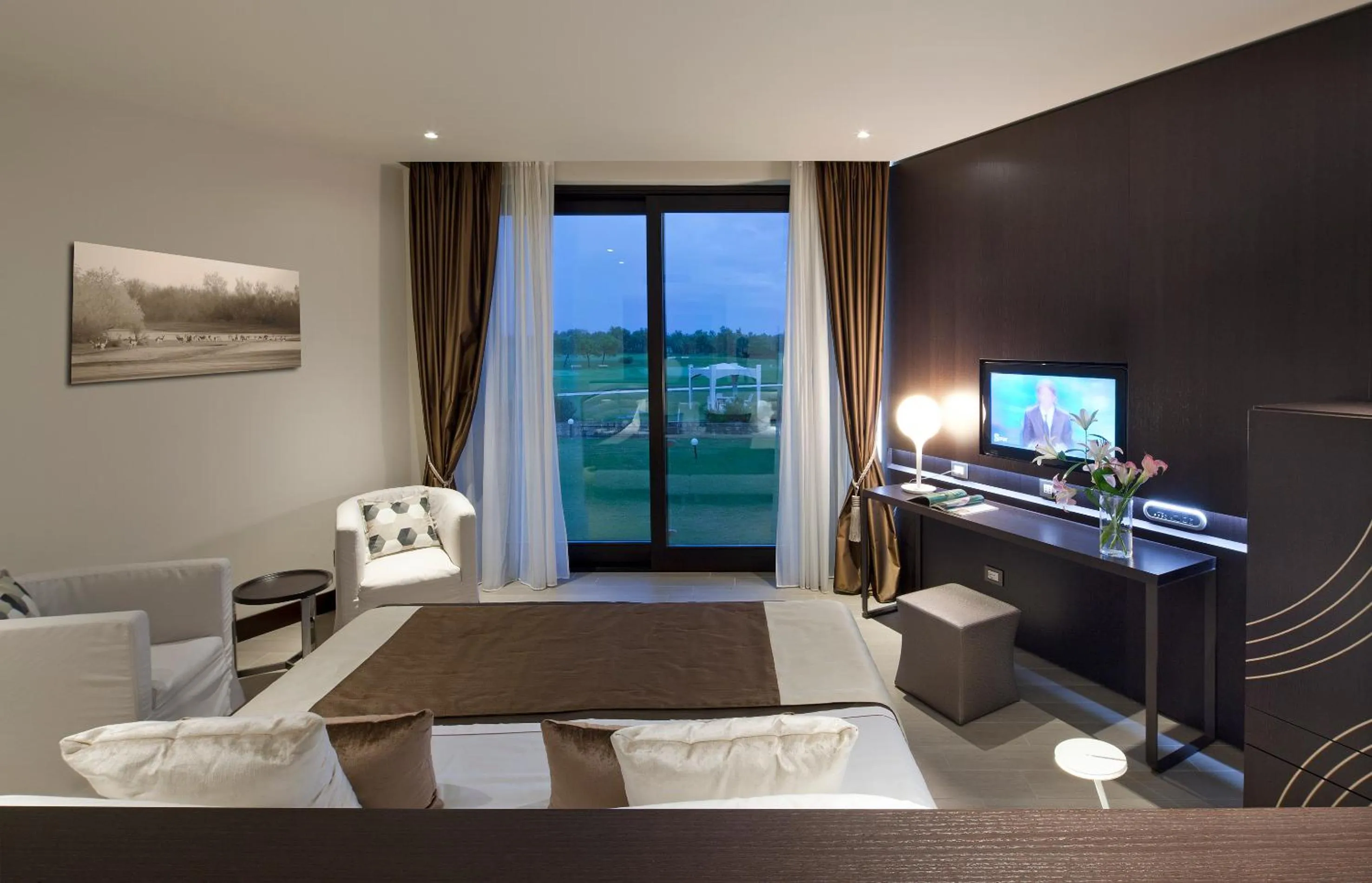 Bed in Isola di Albarella Golf Hotel