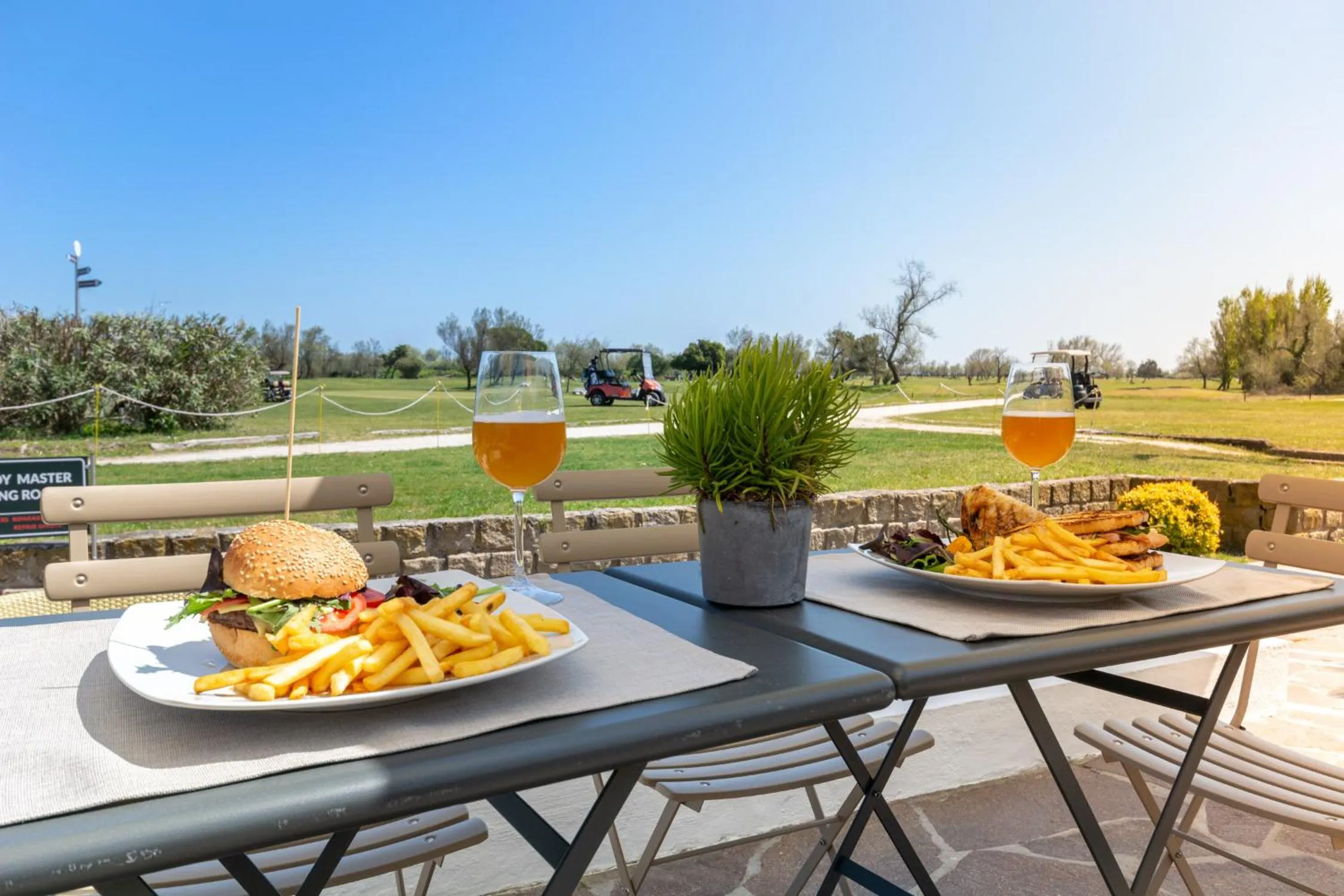 Restaurant/places to eat in Isola di Albarella Golf Hotel