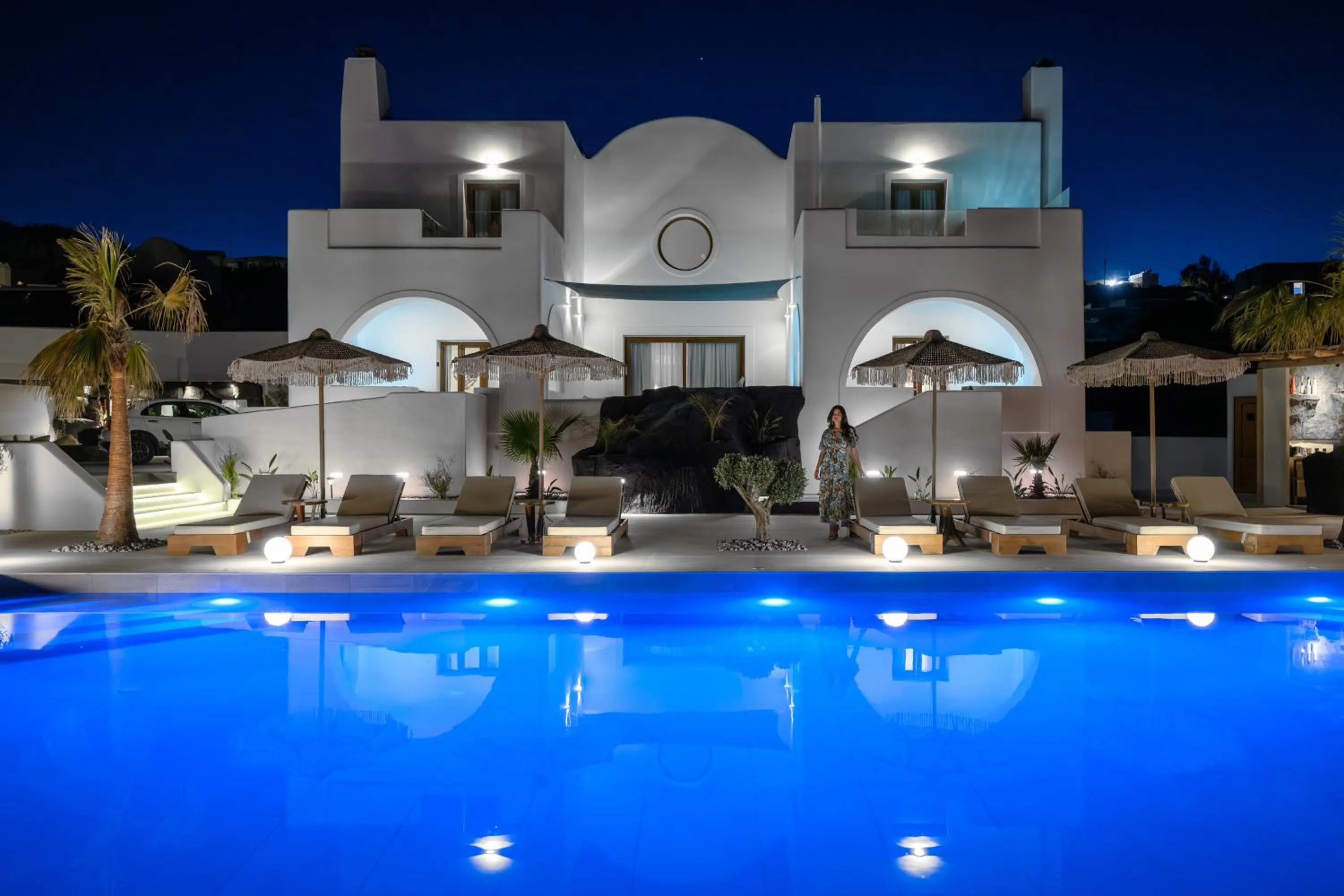 Property building in Leon Luxury Suites