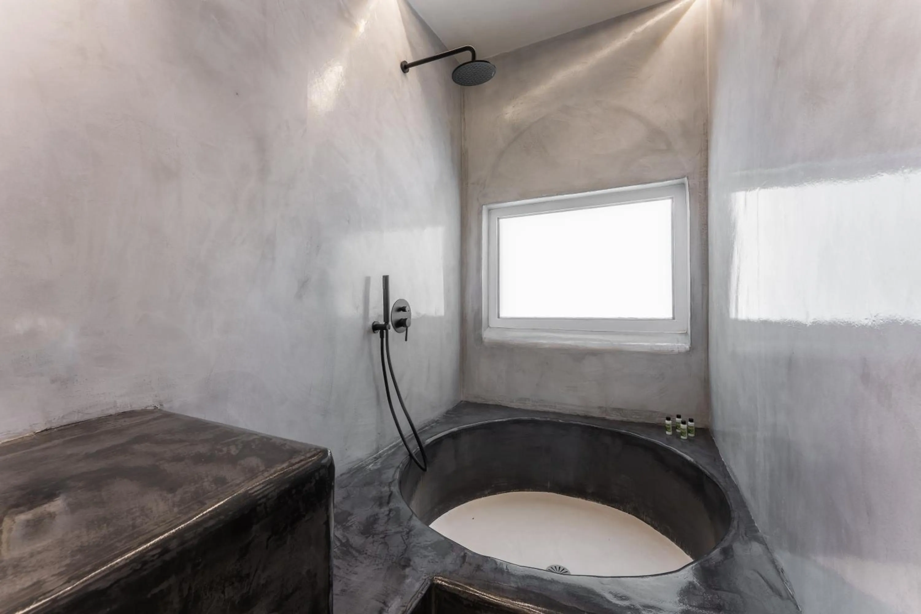 Bathroom in Leon Luxury Suites