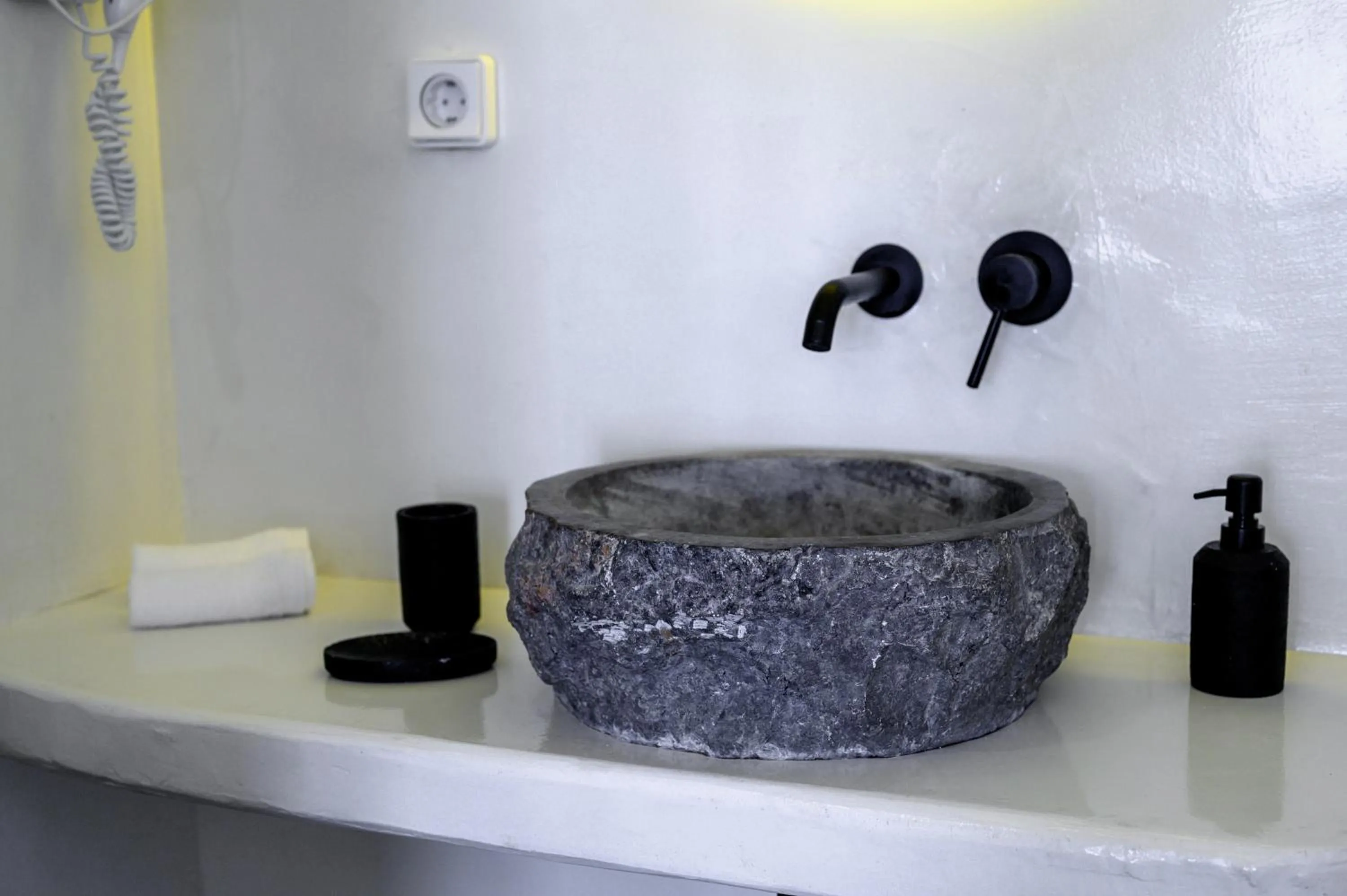 Property building in Leon Luxury Suites