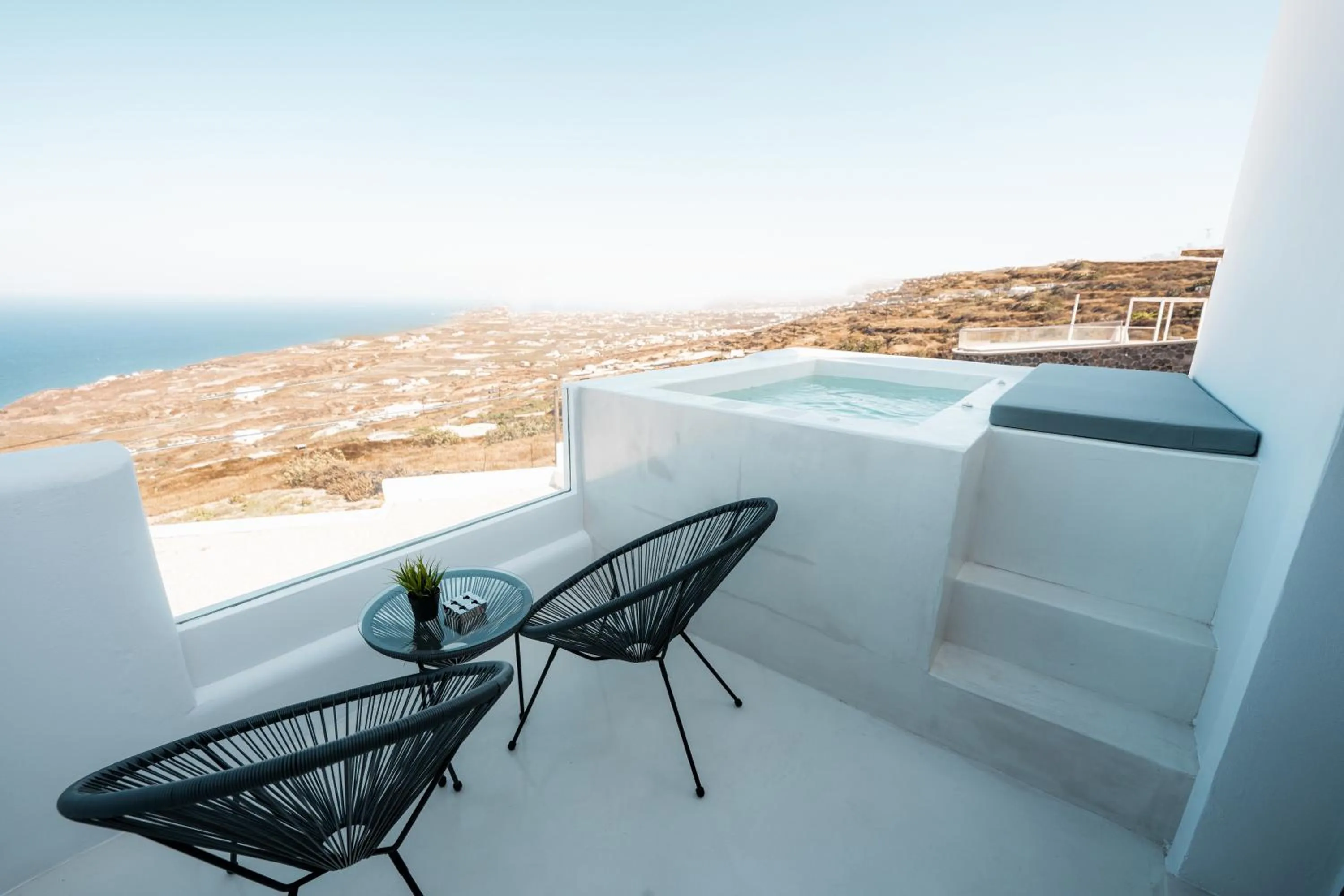 Day in Leon Luxury Suites