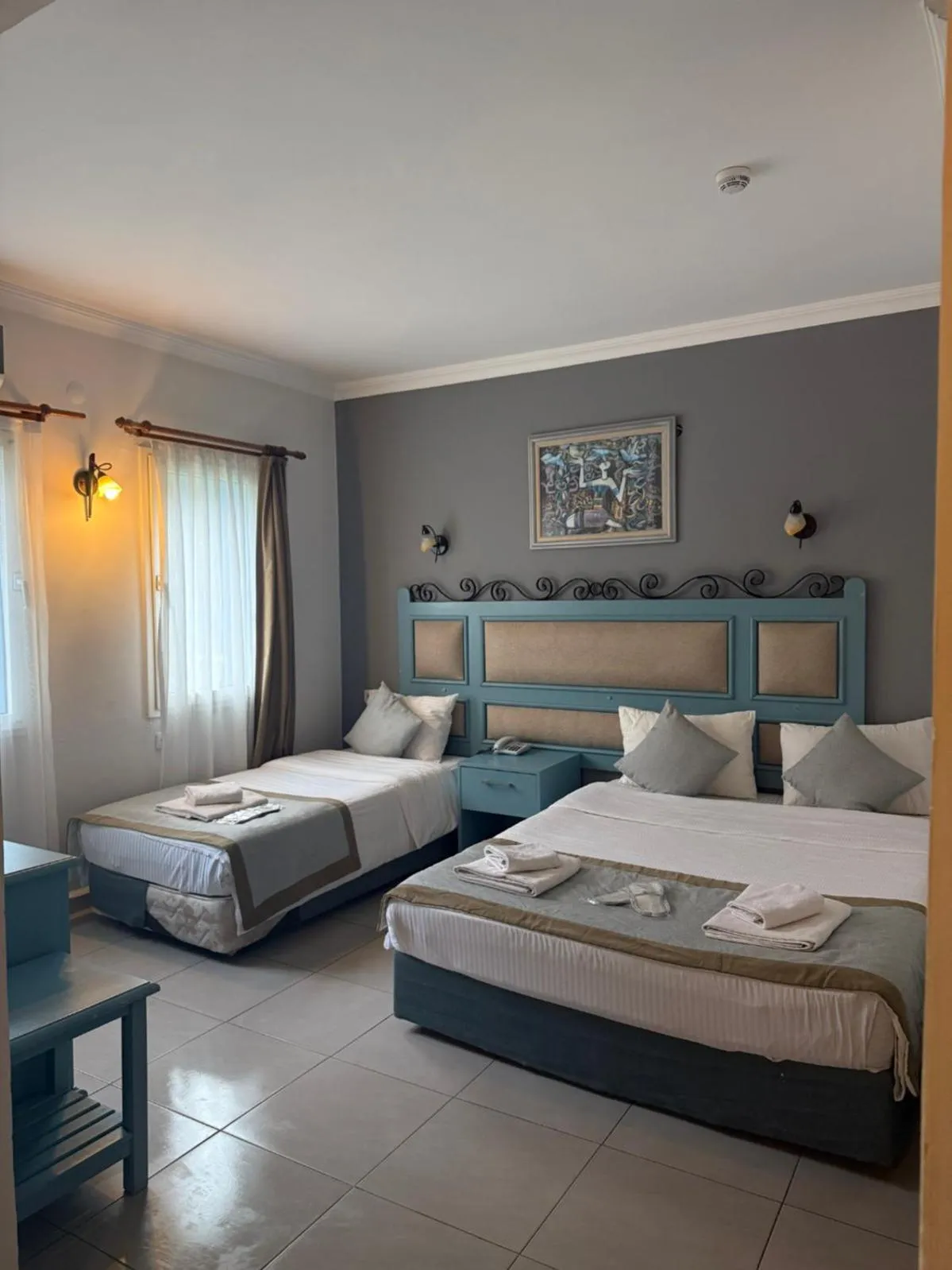 Bedroom, Bed in Hotel Atrium