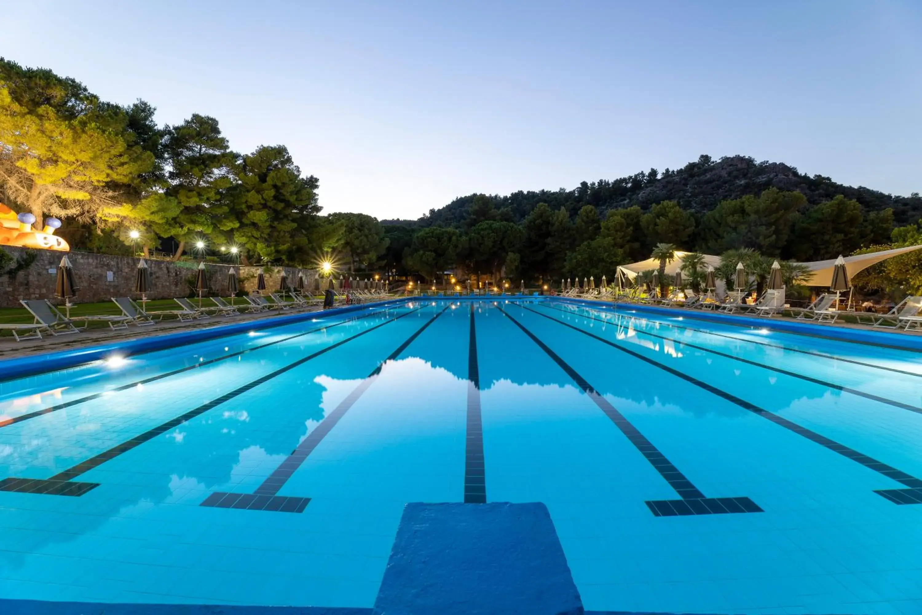 Swimming pool in Pugnochiuso Resort Hotel del Faro Swimming pool in Pugnochiuso Resort Hotel del Faro