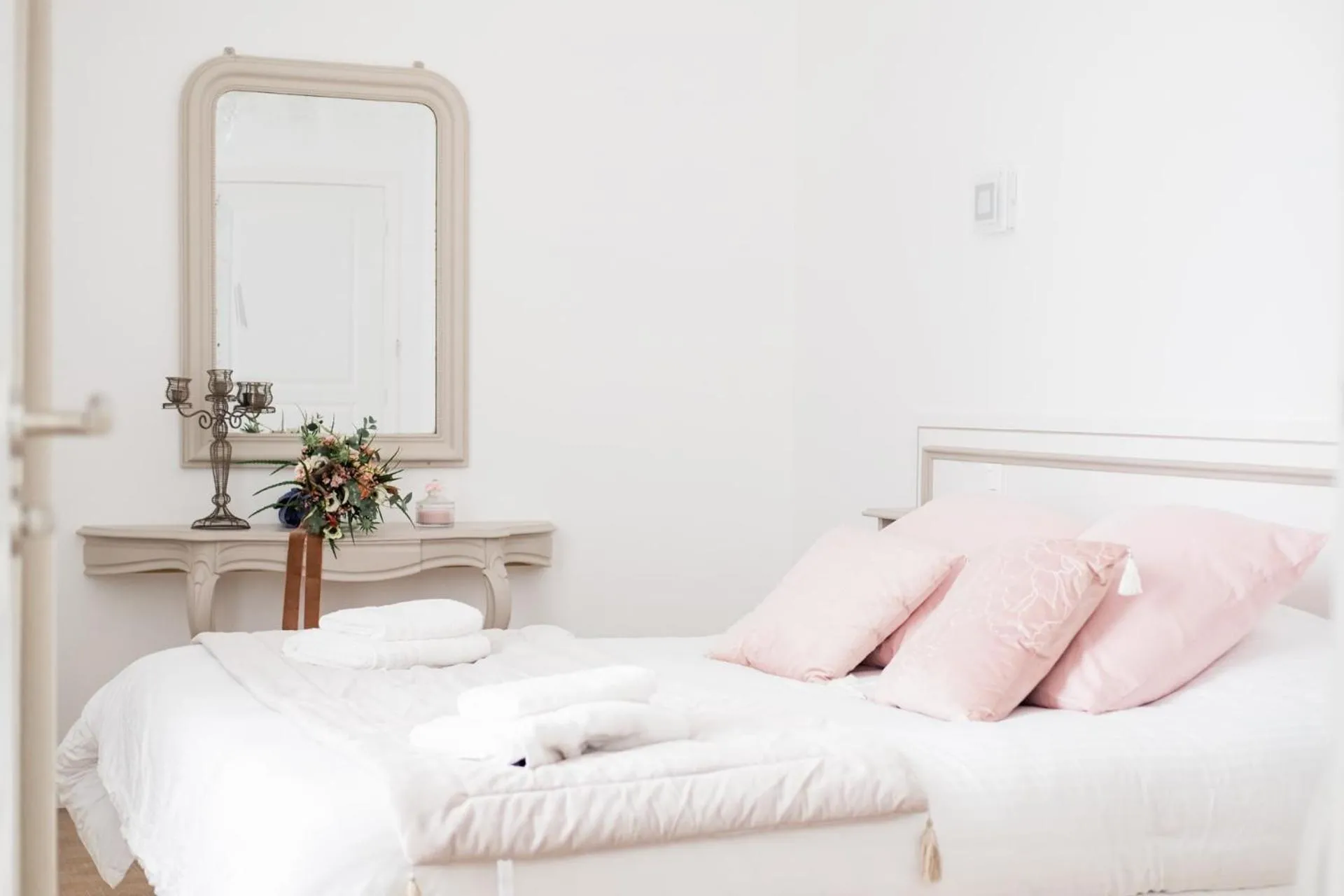 Bed in Domaine Les Jardins dArsene