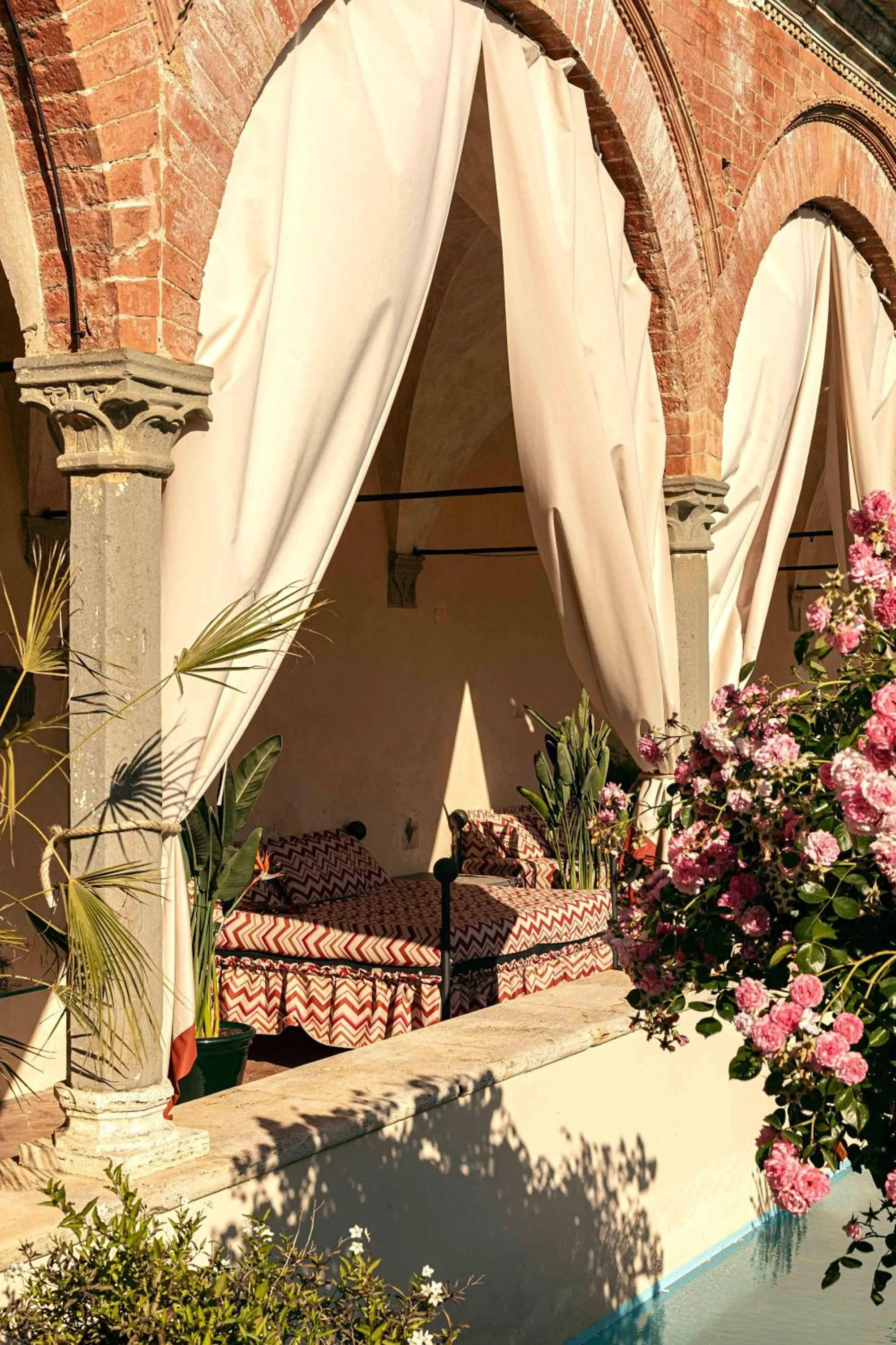 Swimming pool in Hotel Certosa Di Maggiano