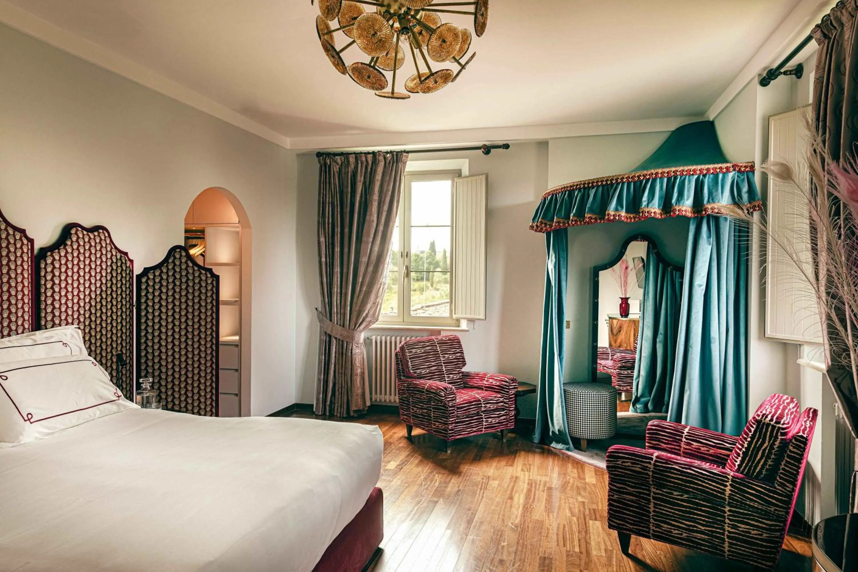 Decorative detail, Bed in Hotel Certosa Di Maggiano