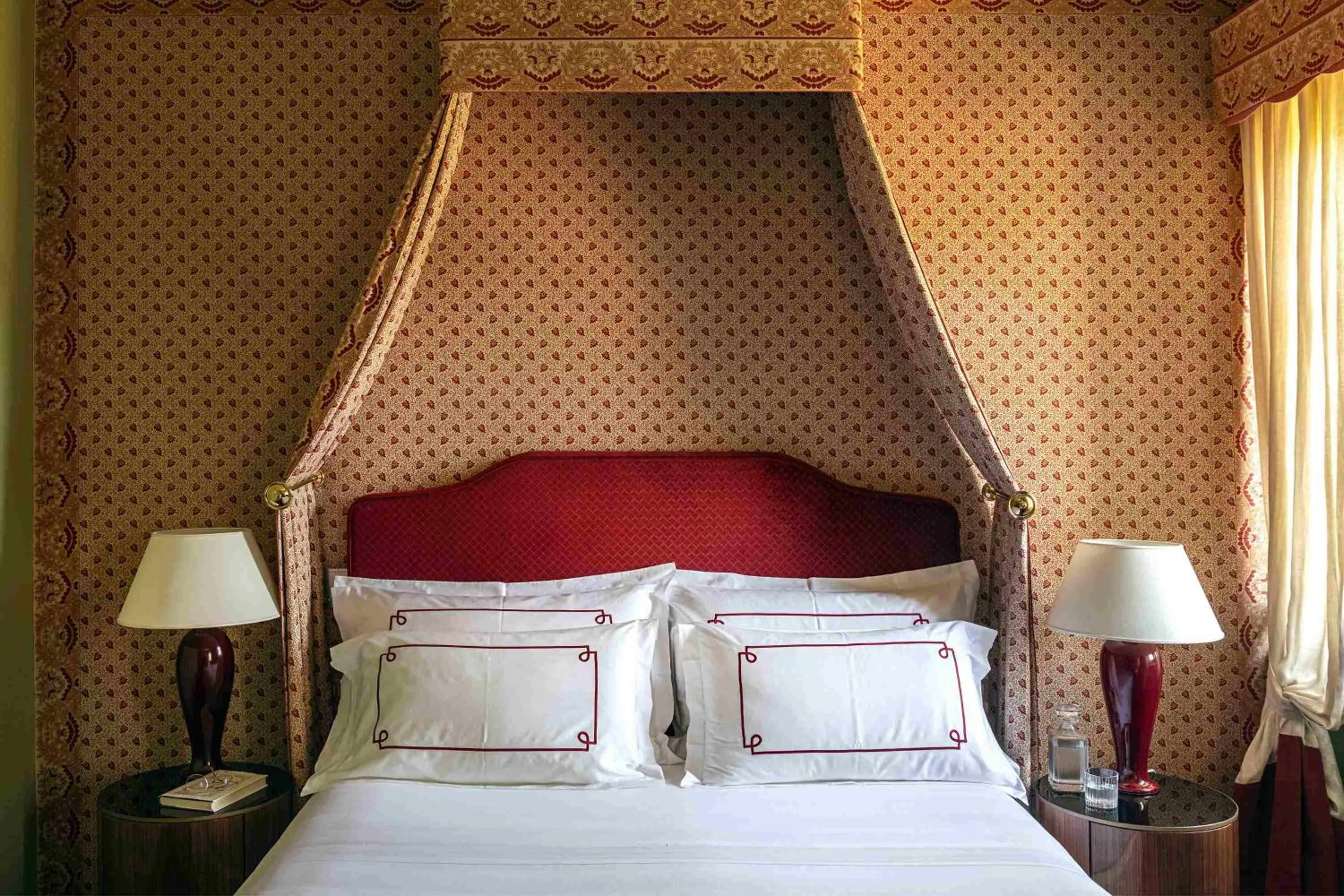 Decorative detail, Bed in Hotel Certosa Di Maggiano