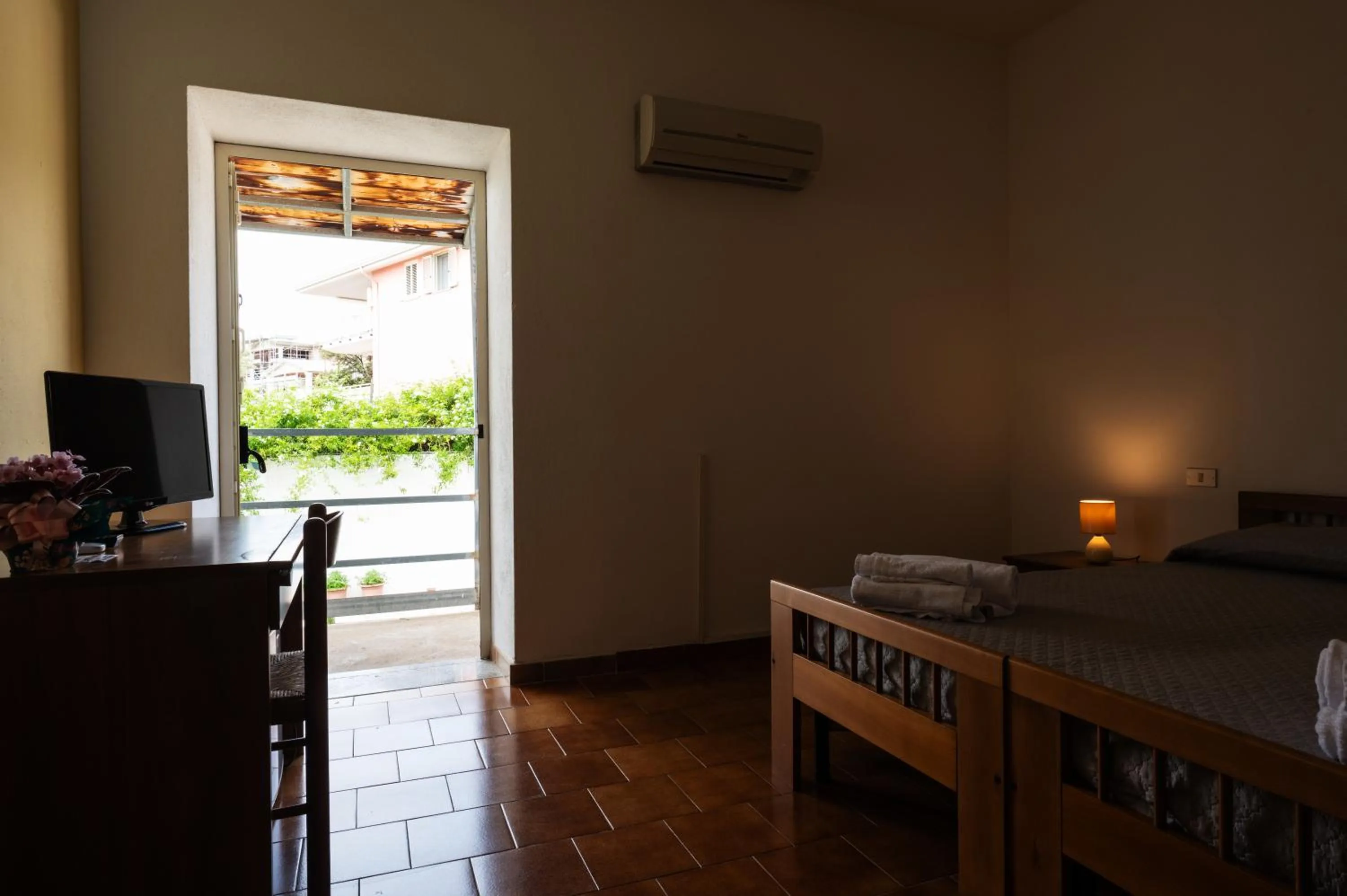 Bed in Hotel L'Aragosta