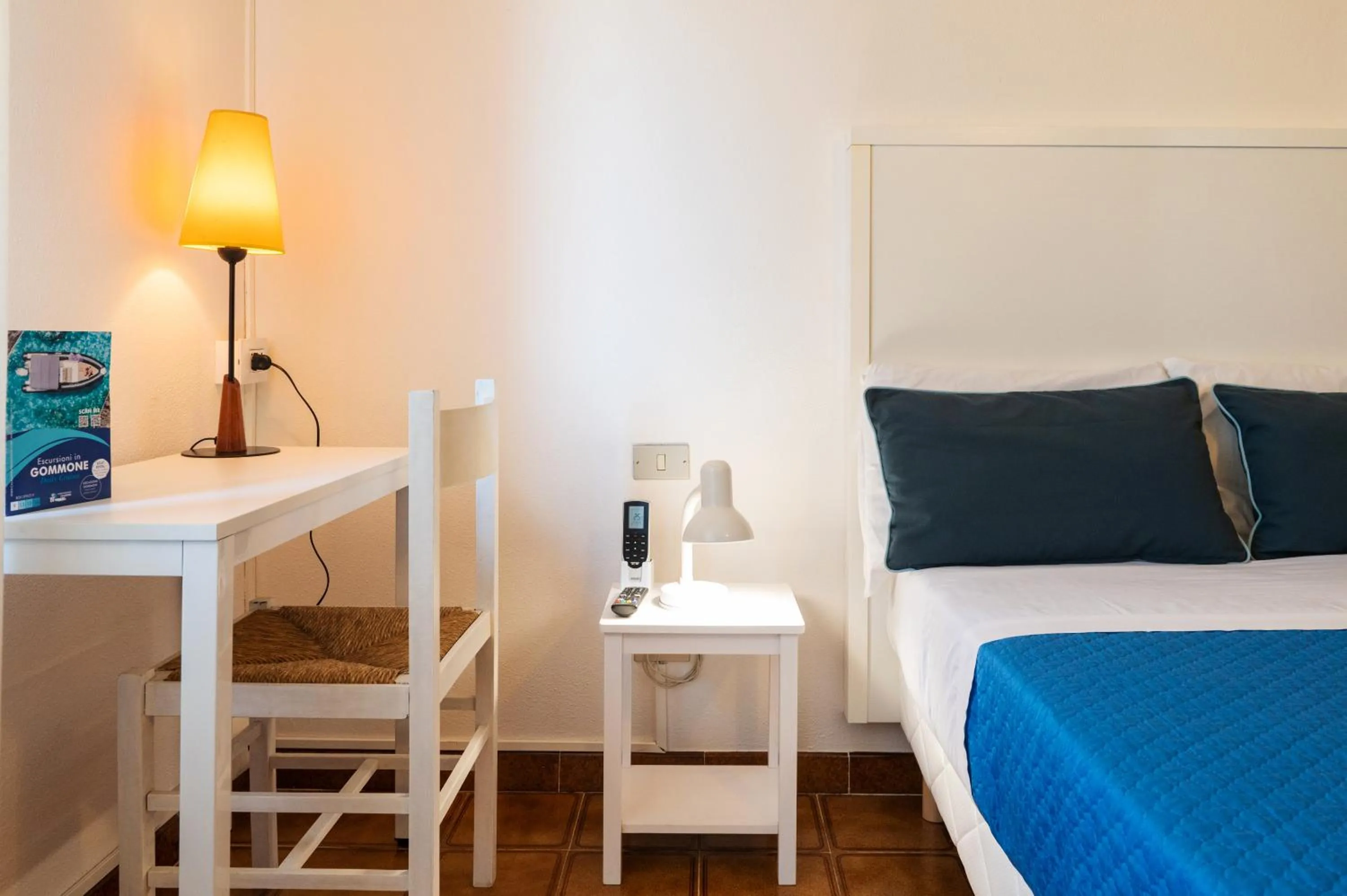 Bed in Hotel L'Aragosta