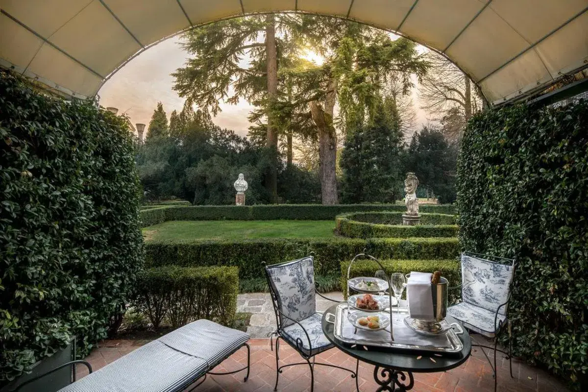 Deluxe Suite in Villa Franceschi Hotel & Resort Deluxe Suite in Villa Franceschi Hotel & Resort