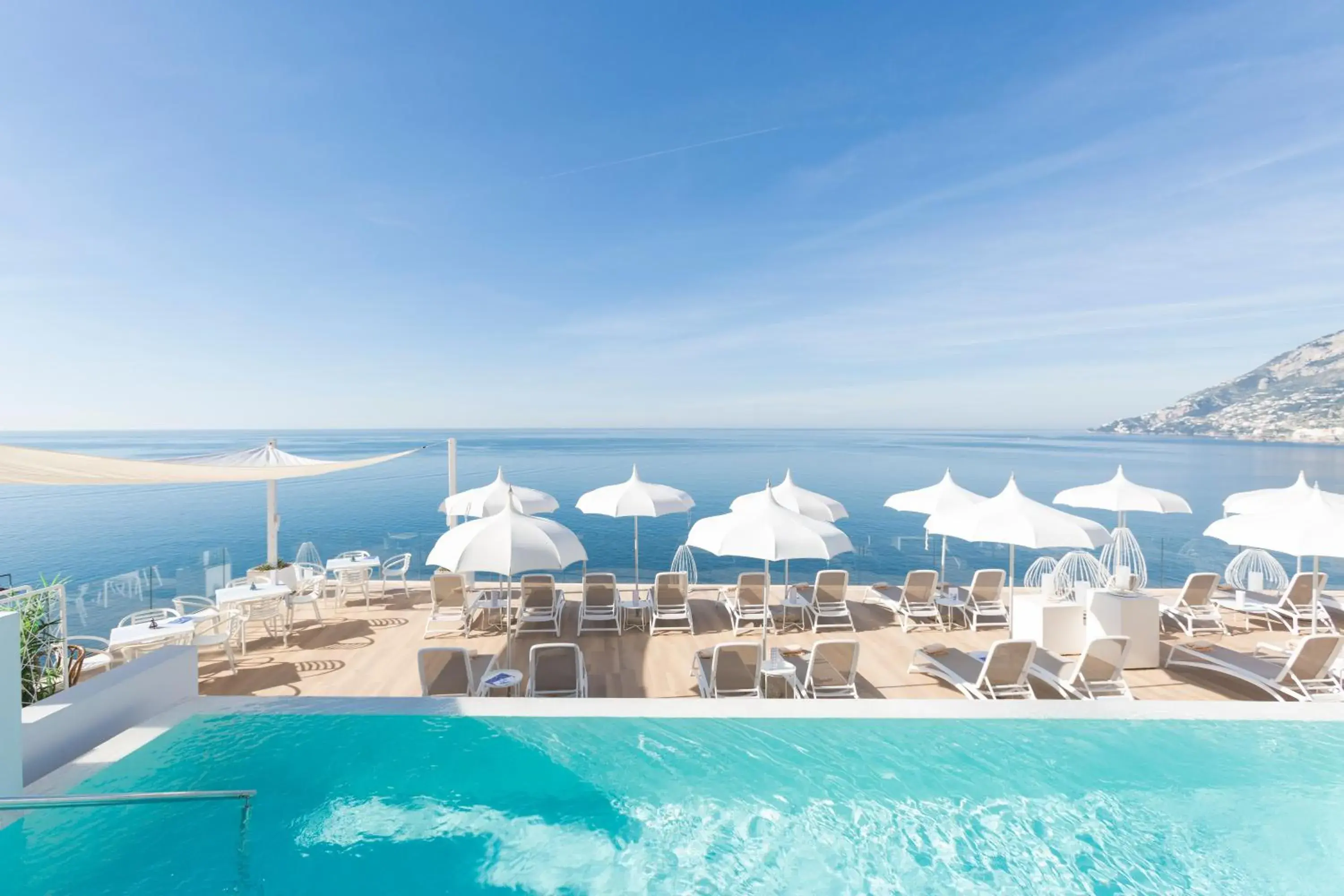 Swimming pool in Hotel Club Due Torri Swimming pool in Hotel Club Due Torri