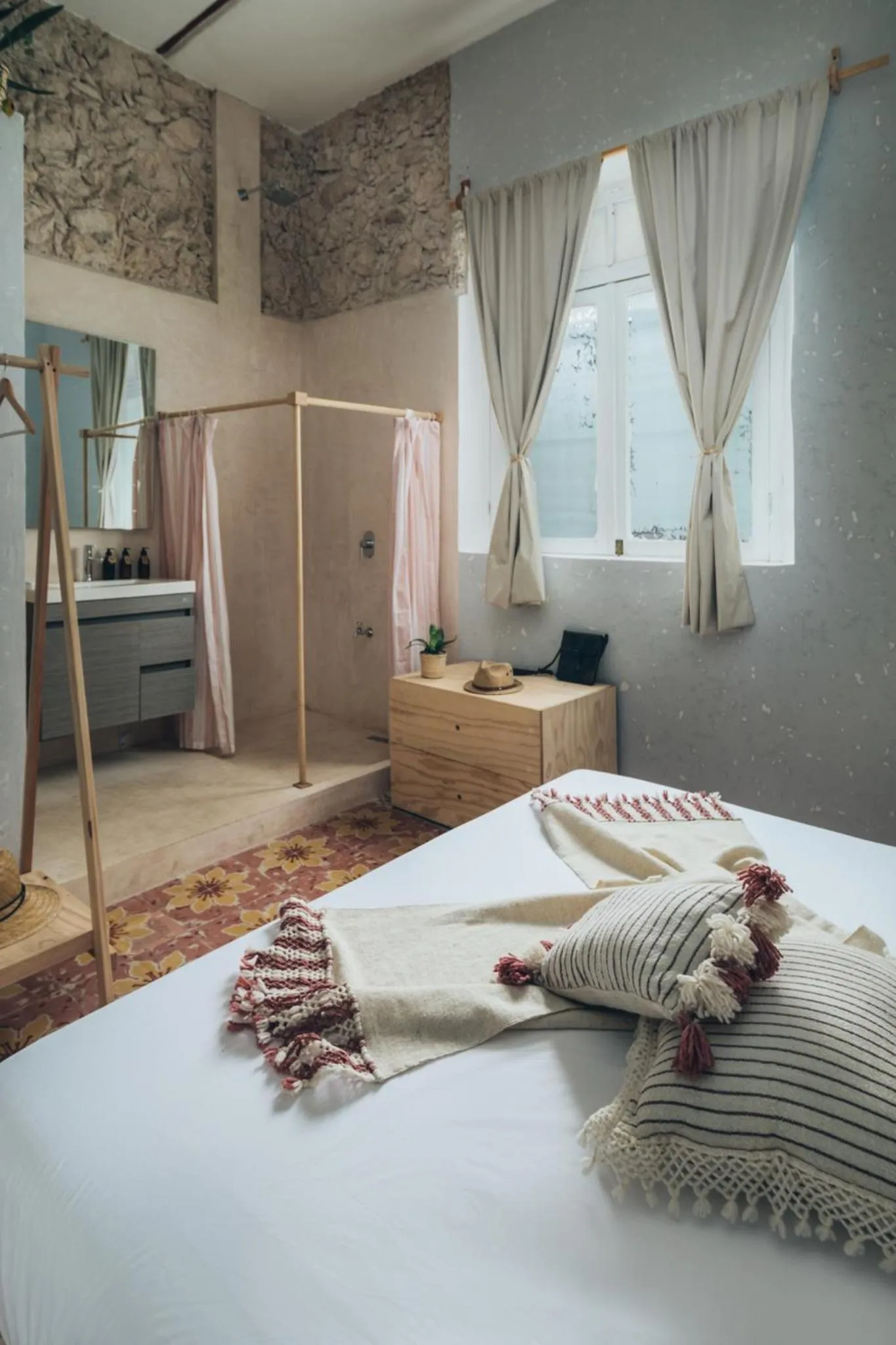 Photo of the whole room, Bed in VillaBoha