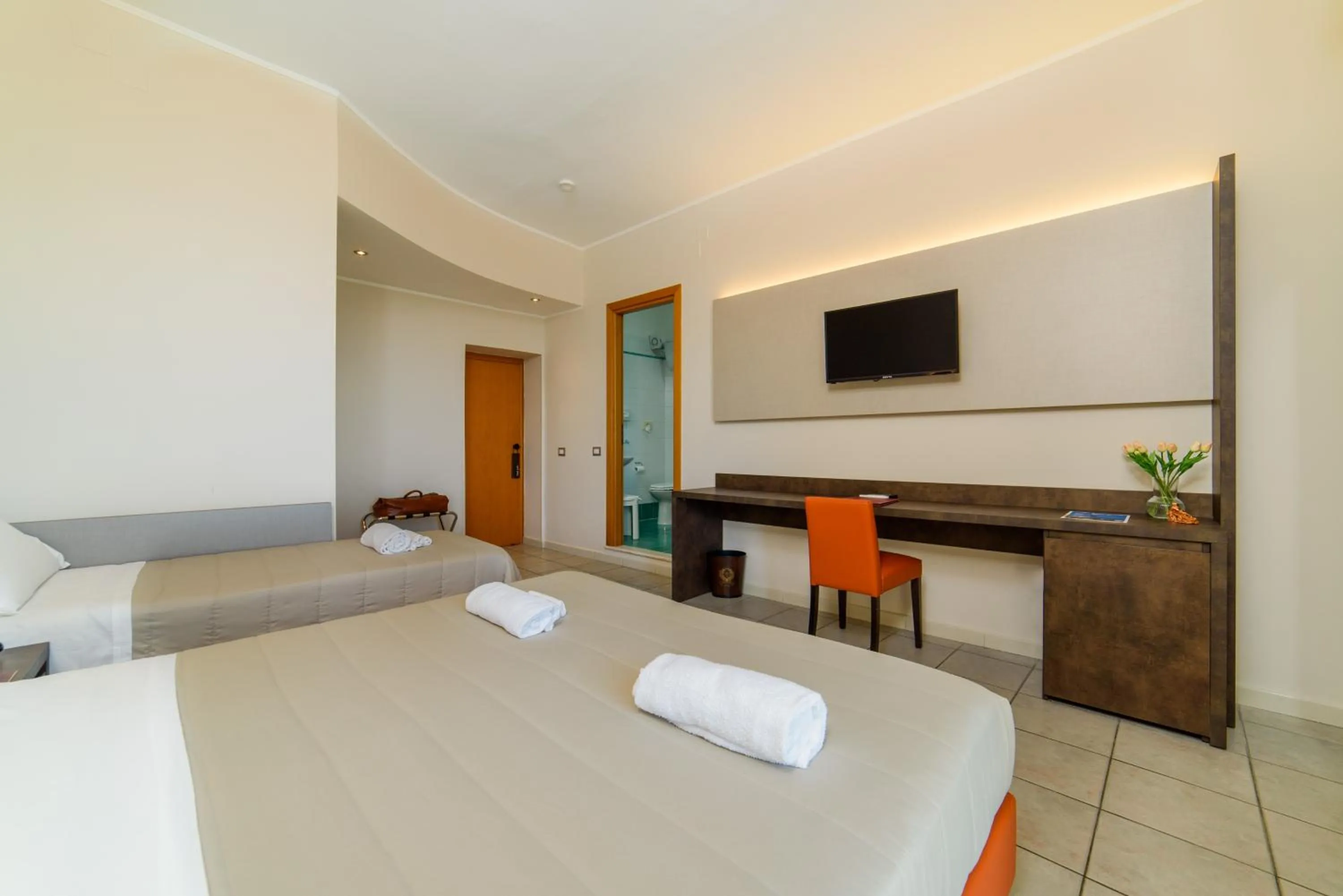 Bed in Hotel Tirreno