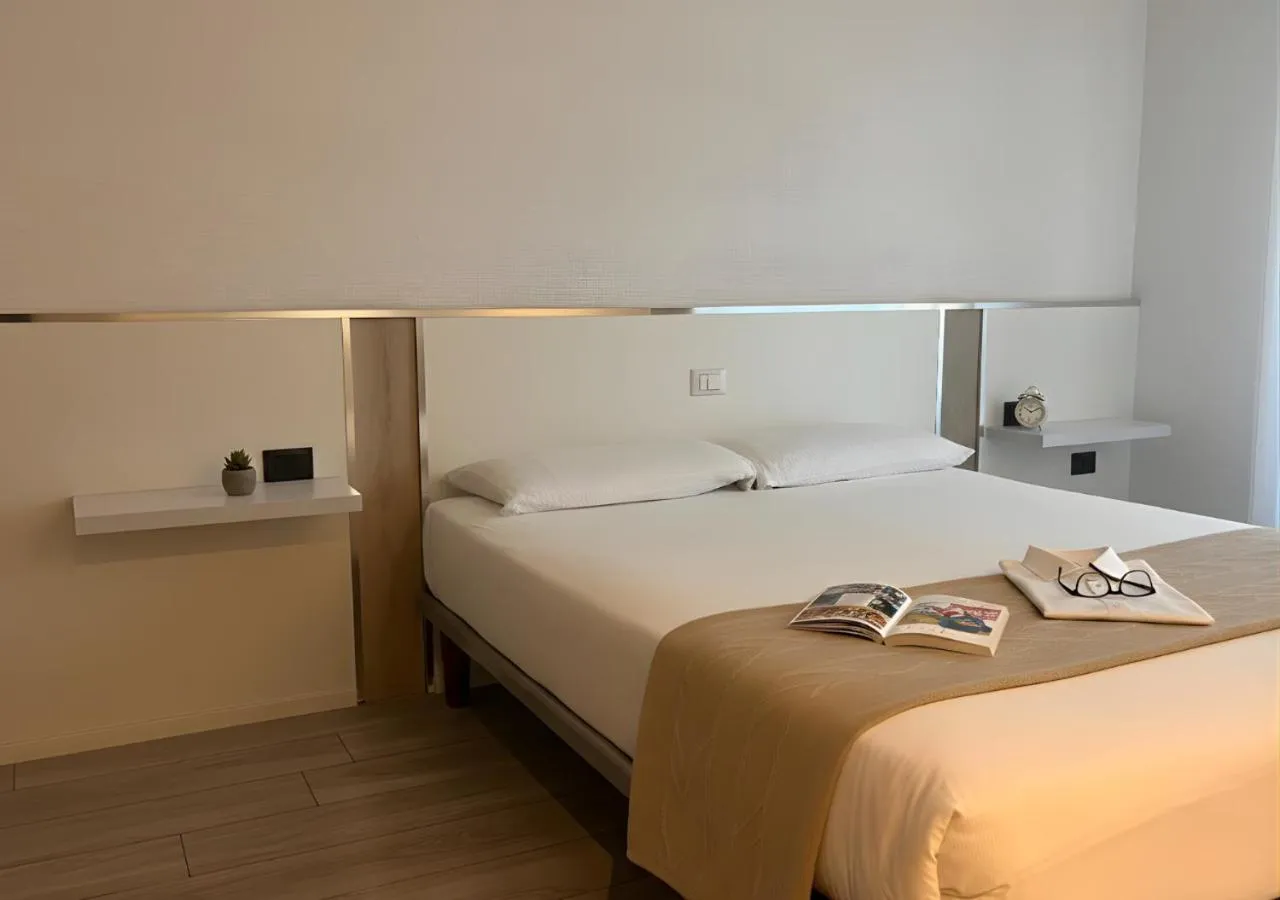 Bed in Hotel Isola Verde