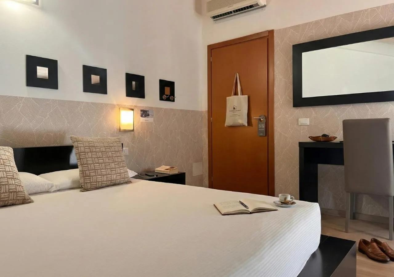 Bed in Hotel Isola Verde