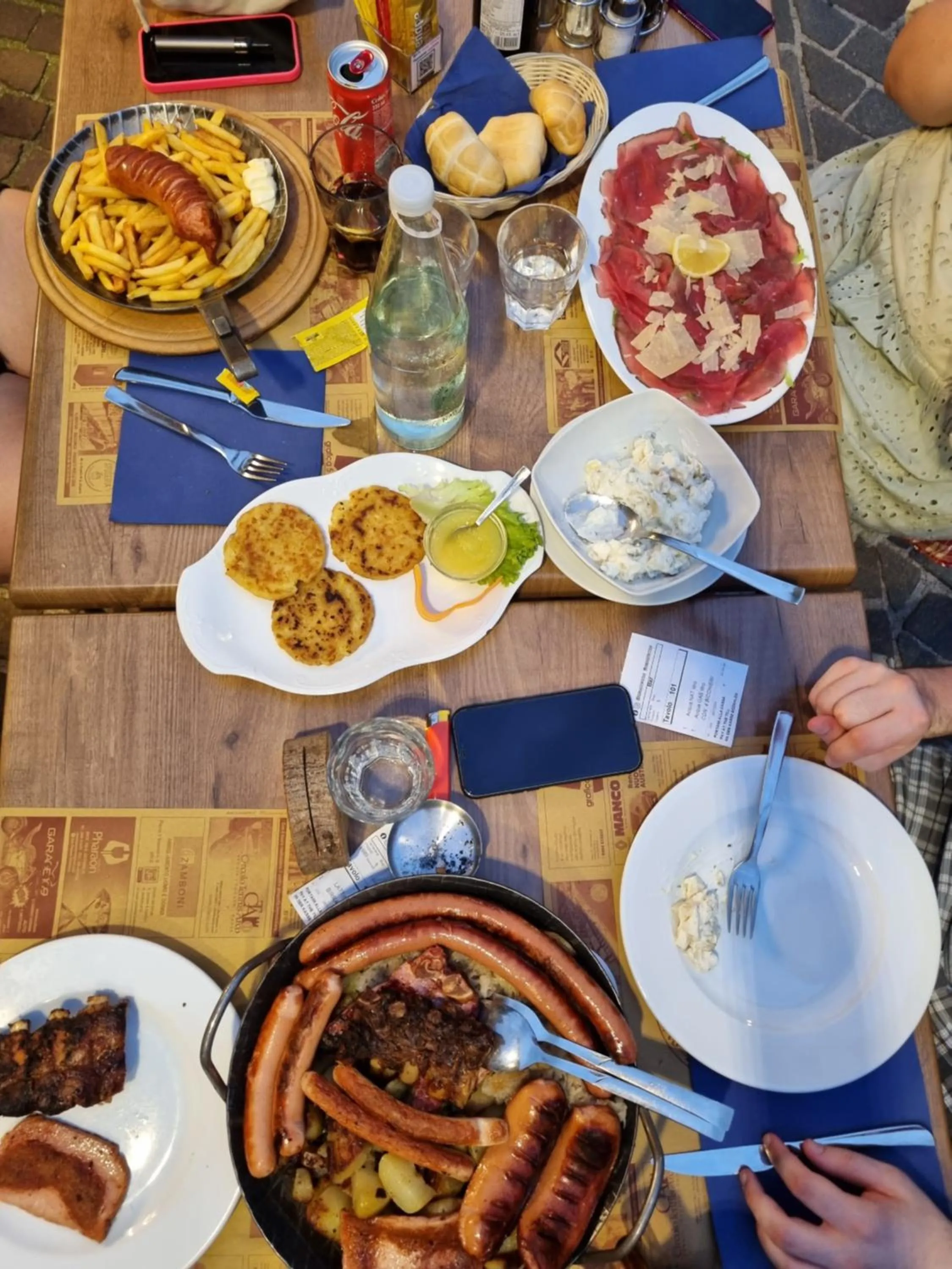 Restaurant/places to eat in Hotel Vittoria