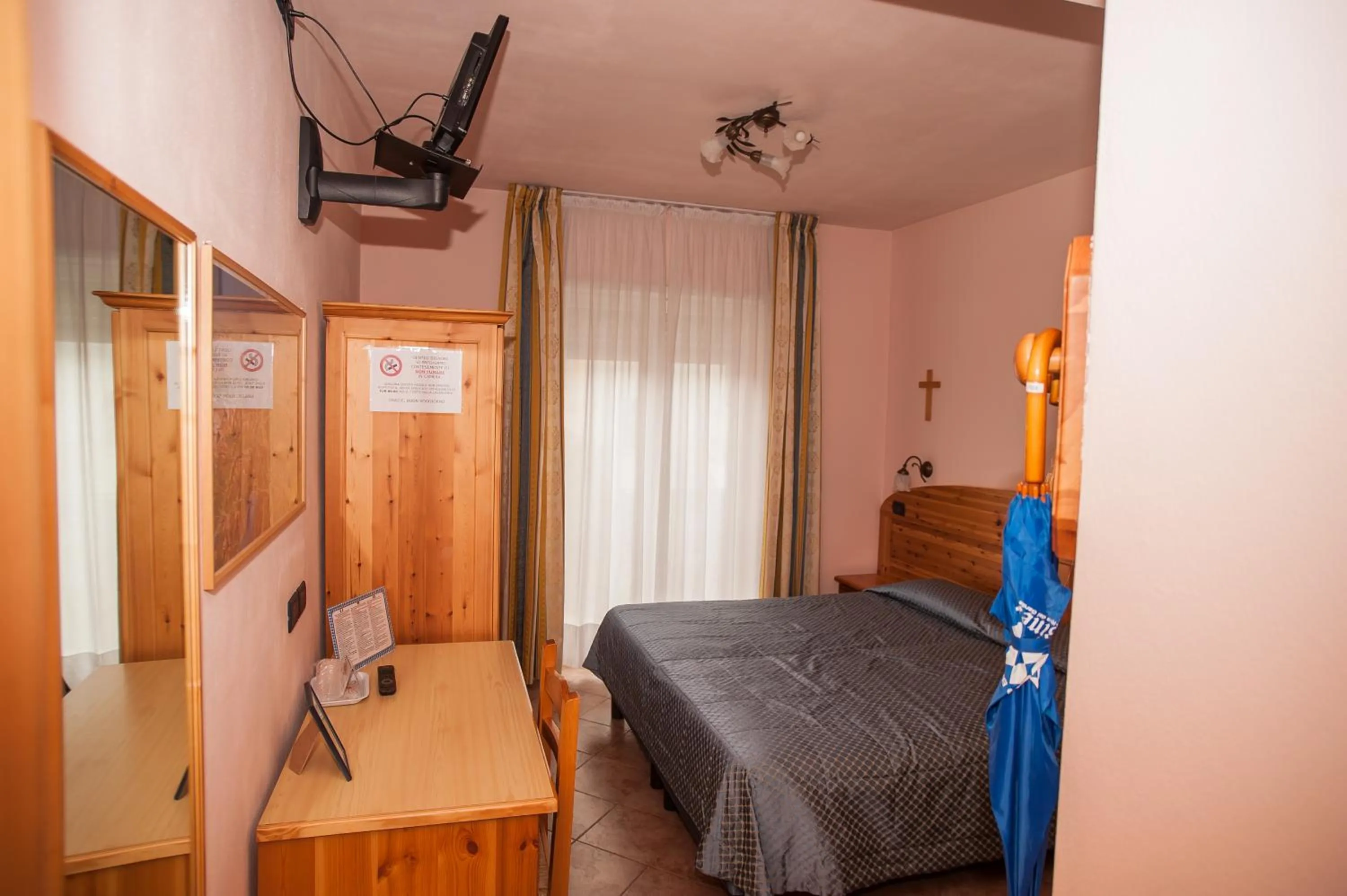 Bed in Hotel Vittoria