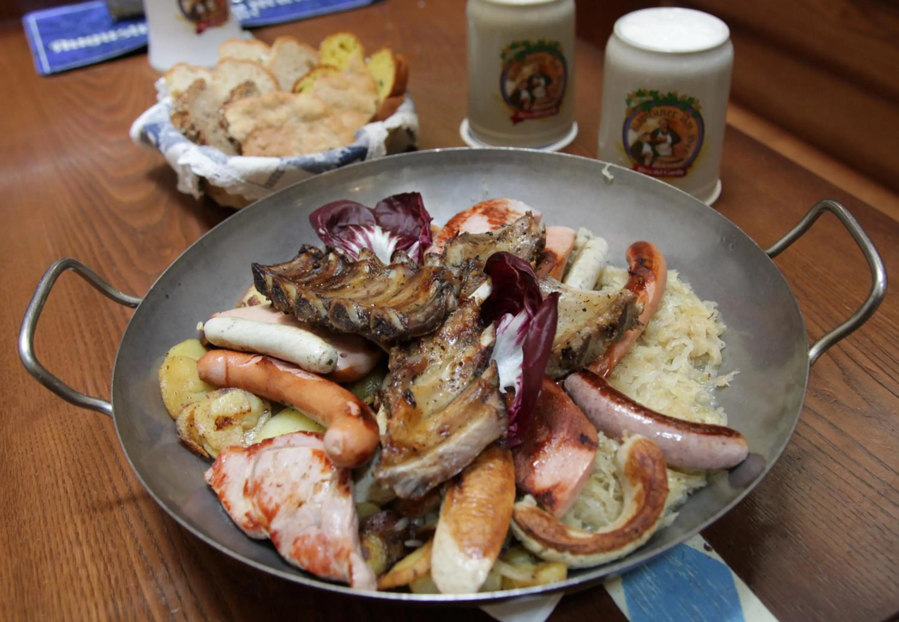 Restaurant/places to eat in Hotel Vittoria