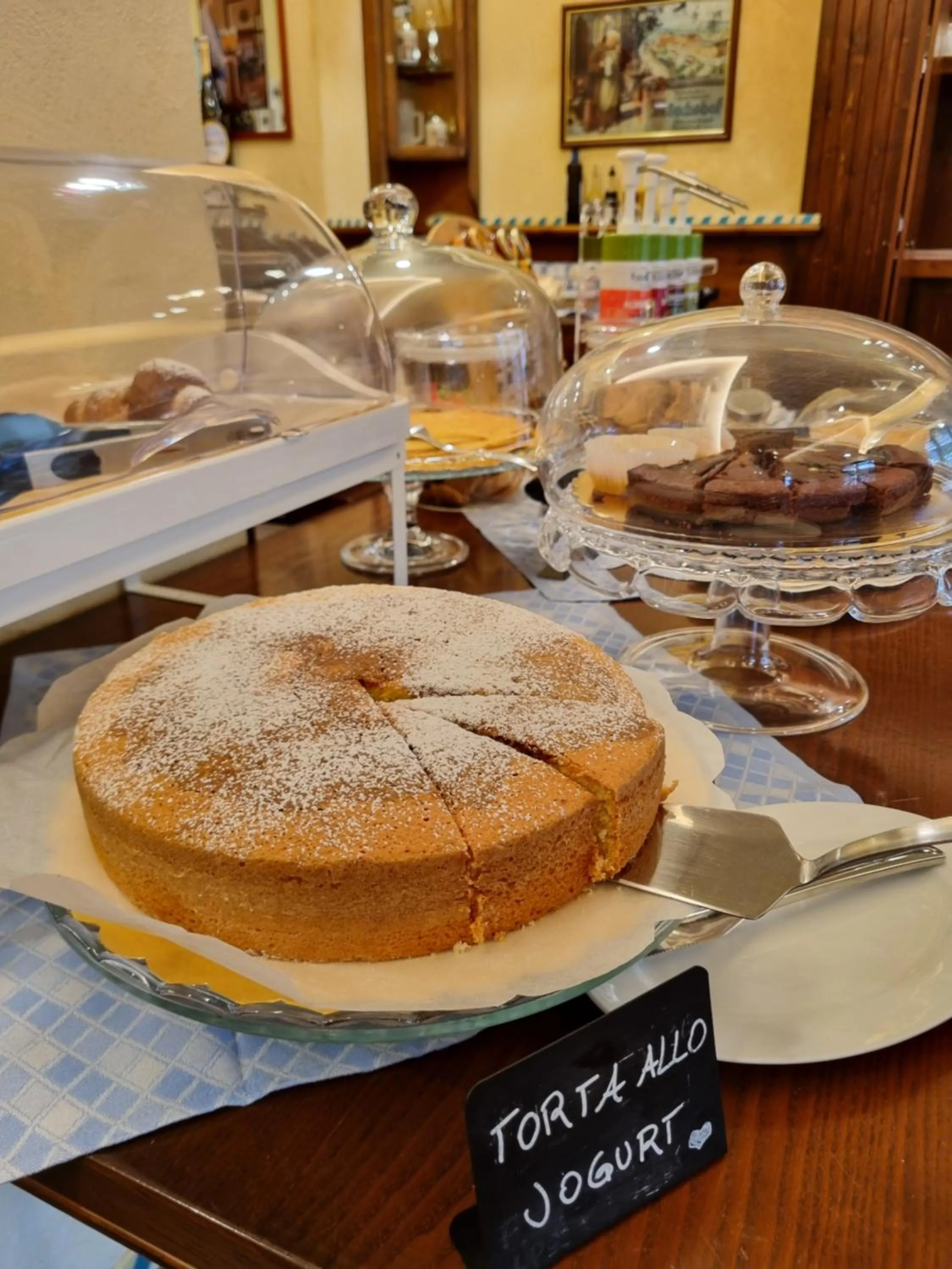 Breakfast in Hotel Vittoria