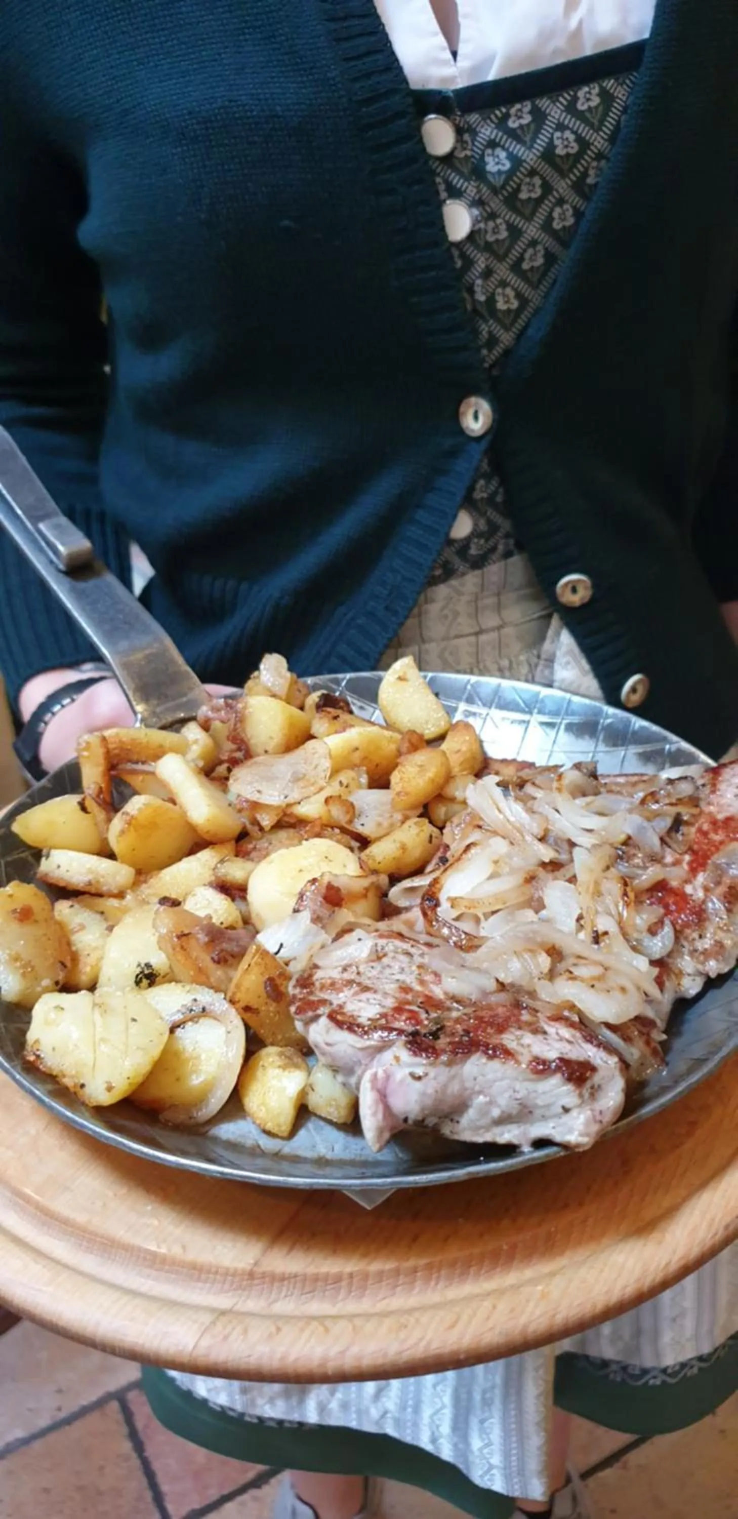 Restaurant/places to eat in Hotel Vittoria