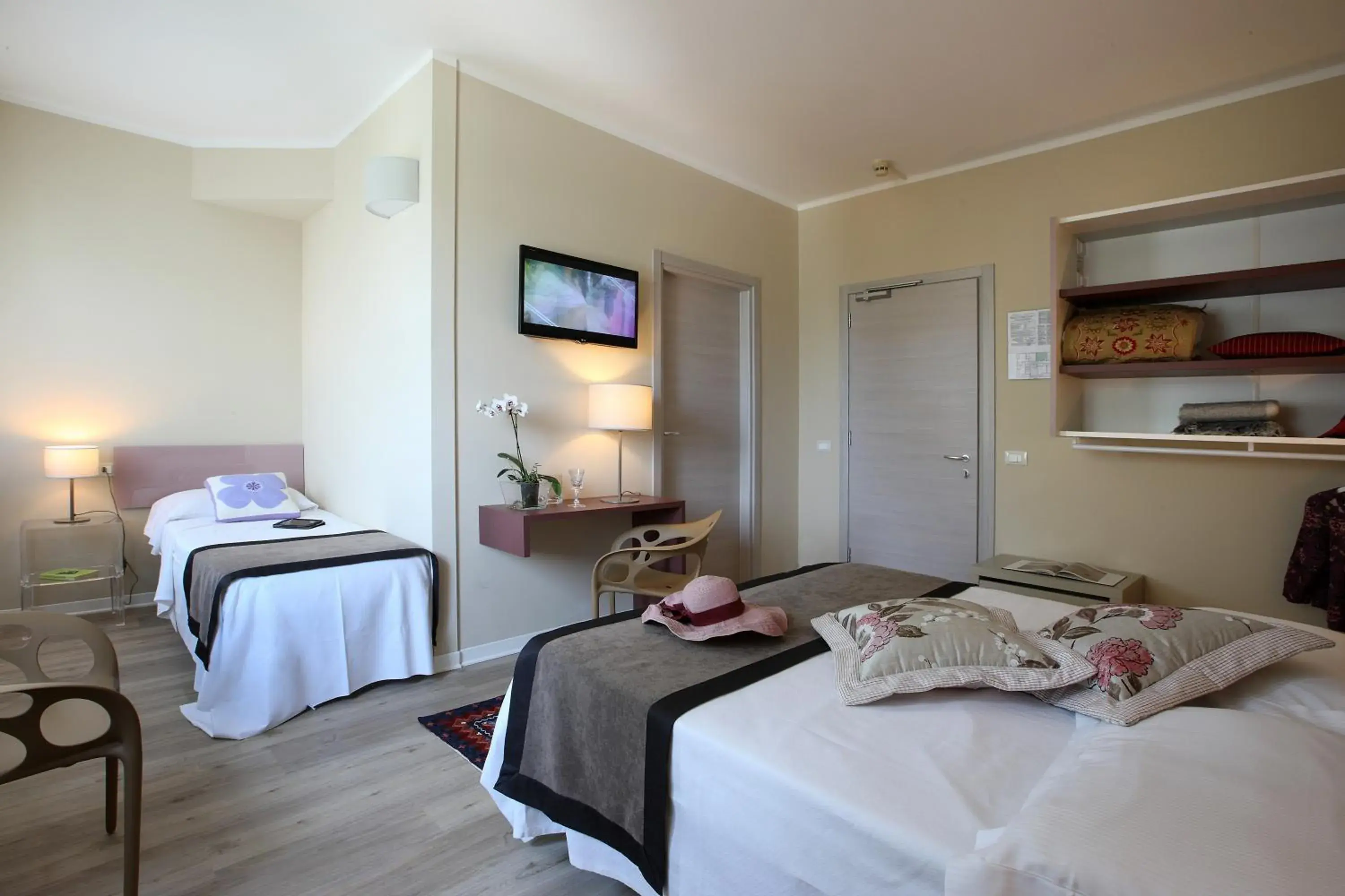 Superior Triple Room in Hotel Ca' Mura Superior Triple Room in Hotel Ca' Mura