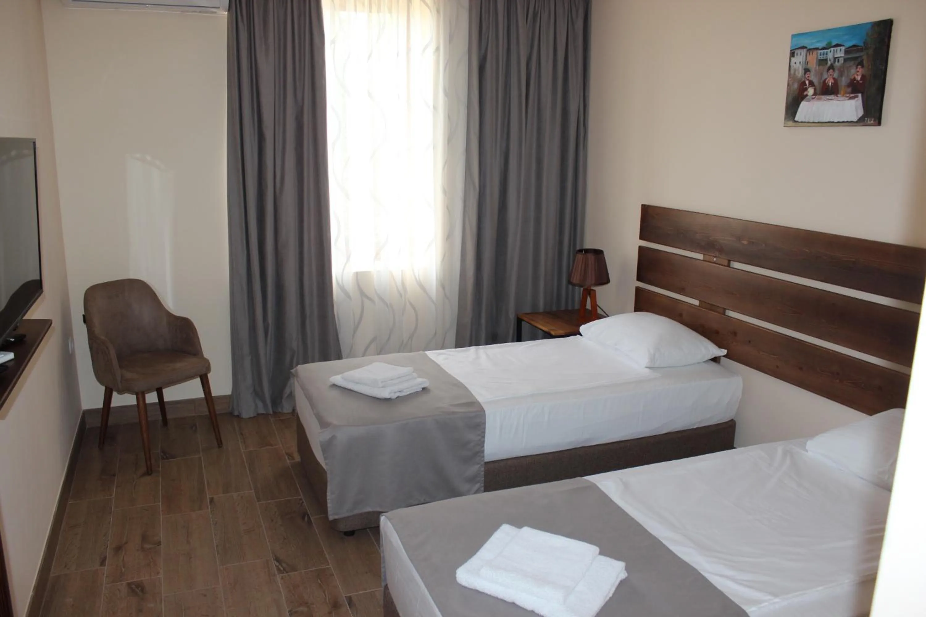 Photo of the whole room, Bed in Villa Vitis