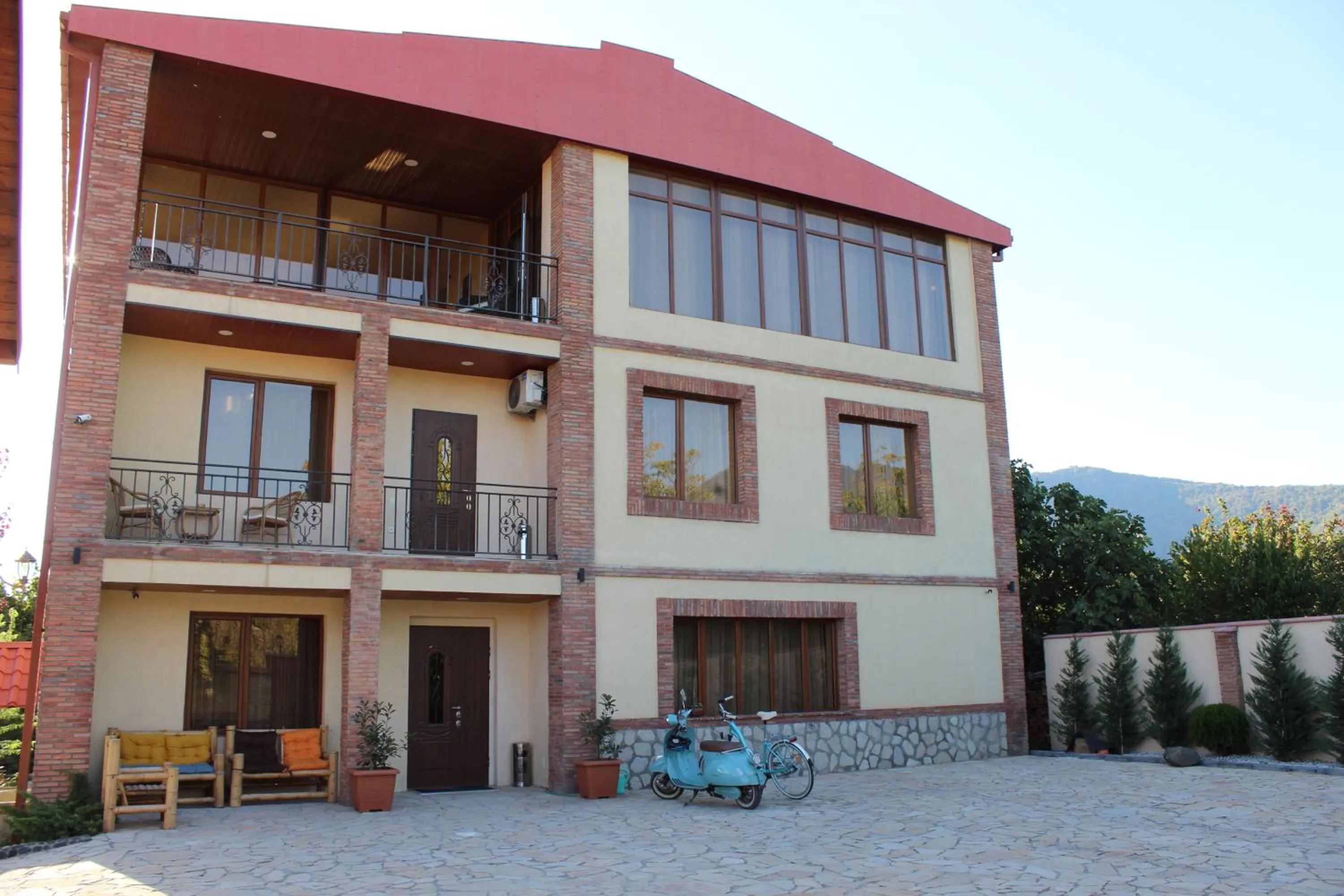 Property building in Villa Vitis