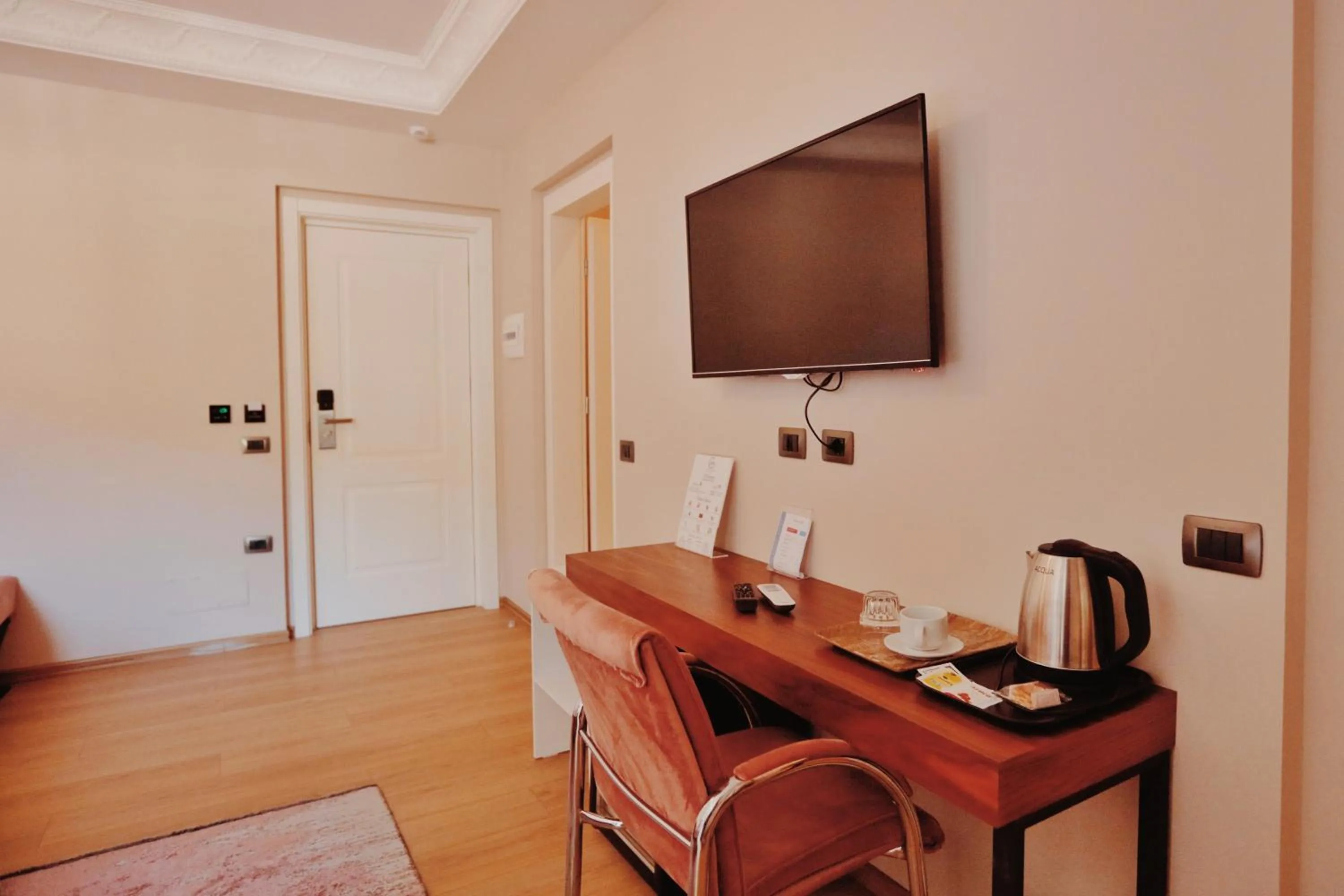 TV and multimedia in Grand Mirage