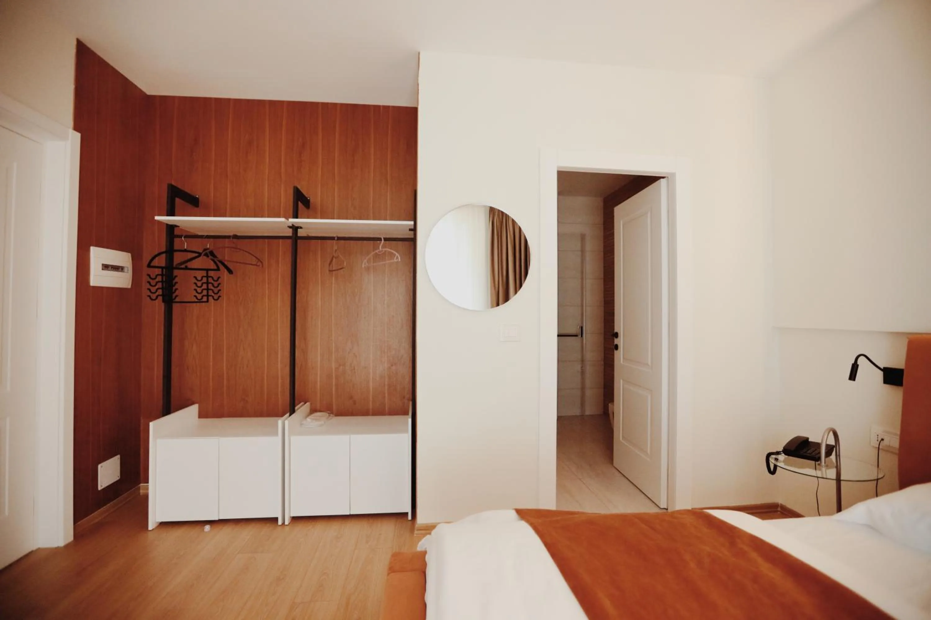 wardrobe, Bed in Grand Mirage